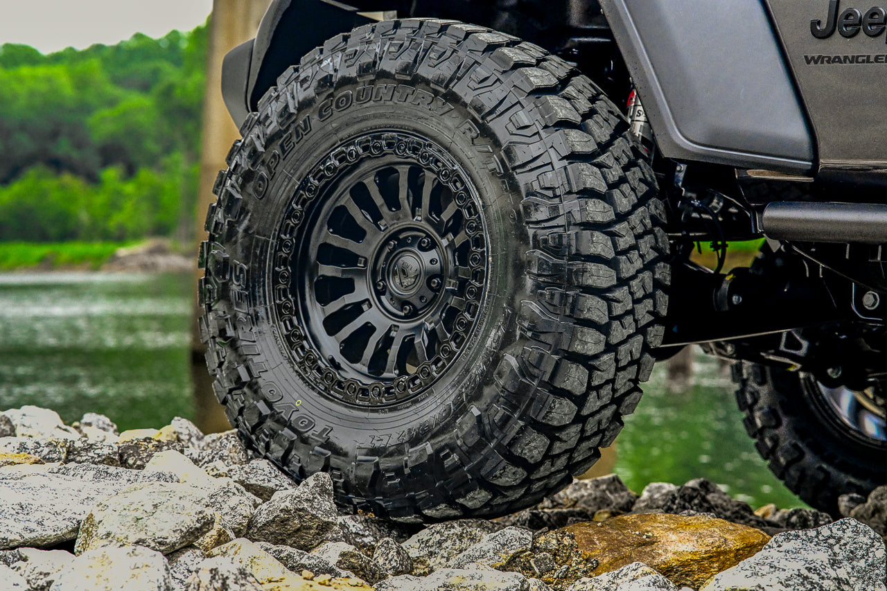 2025 Jeep Wrangler Base Camp