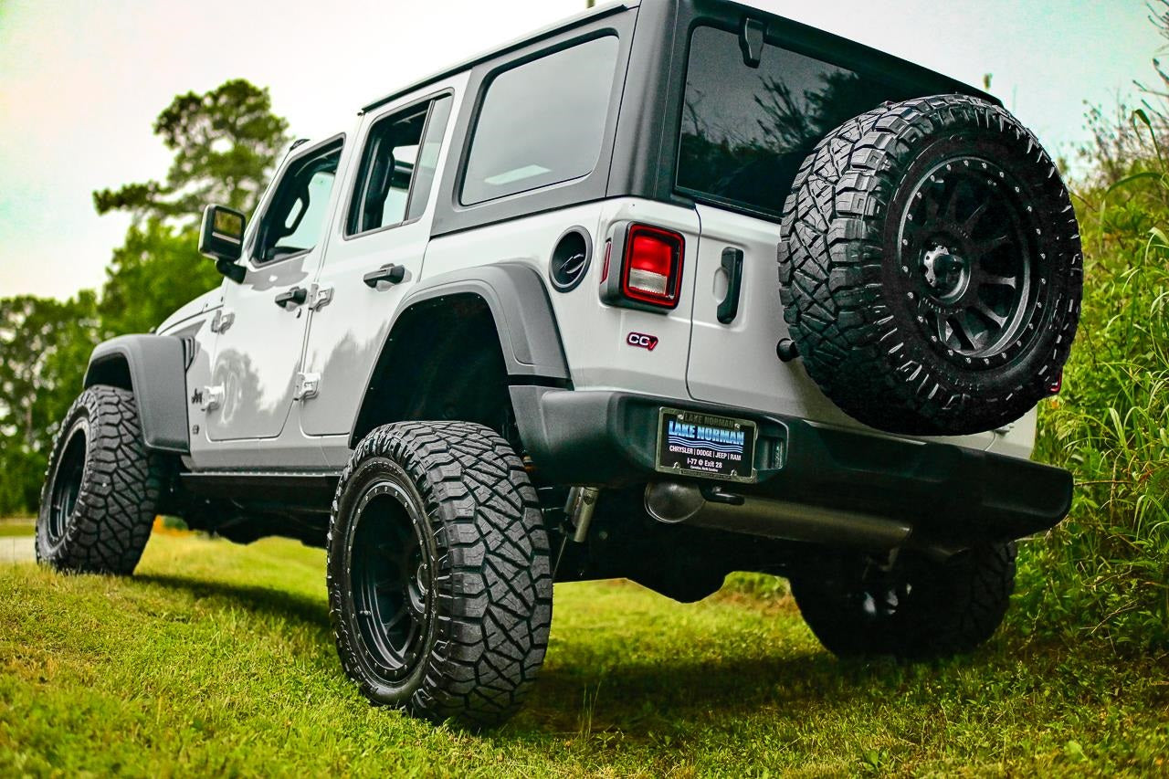 2025 Jeep Wrangler Basecamp