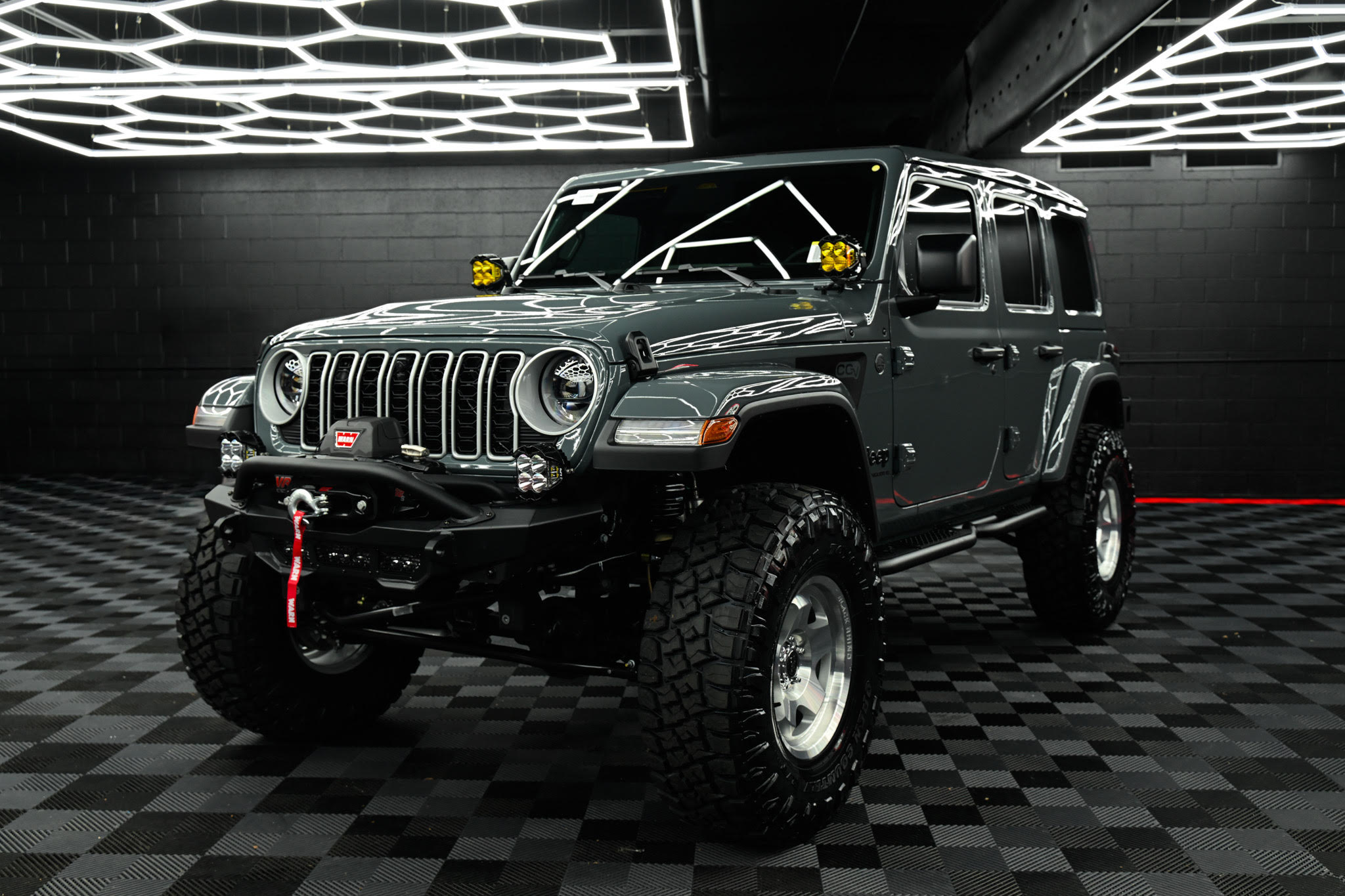 New 2026 Jeep WRANGLER 4-DOOR SAHARA Blue Ridge 220148
