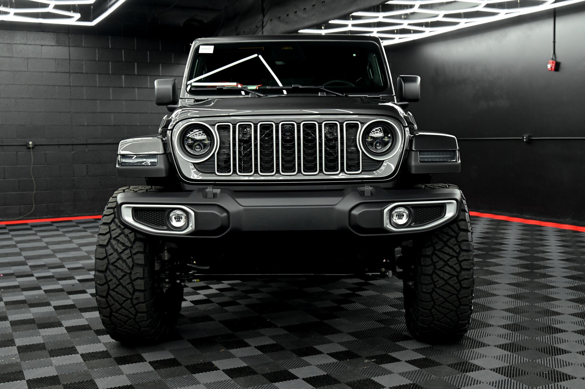 2026 Jeep WRANGLER 4-DOOR SAHARA Up Town