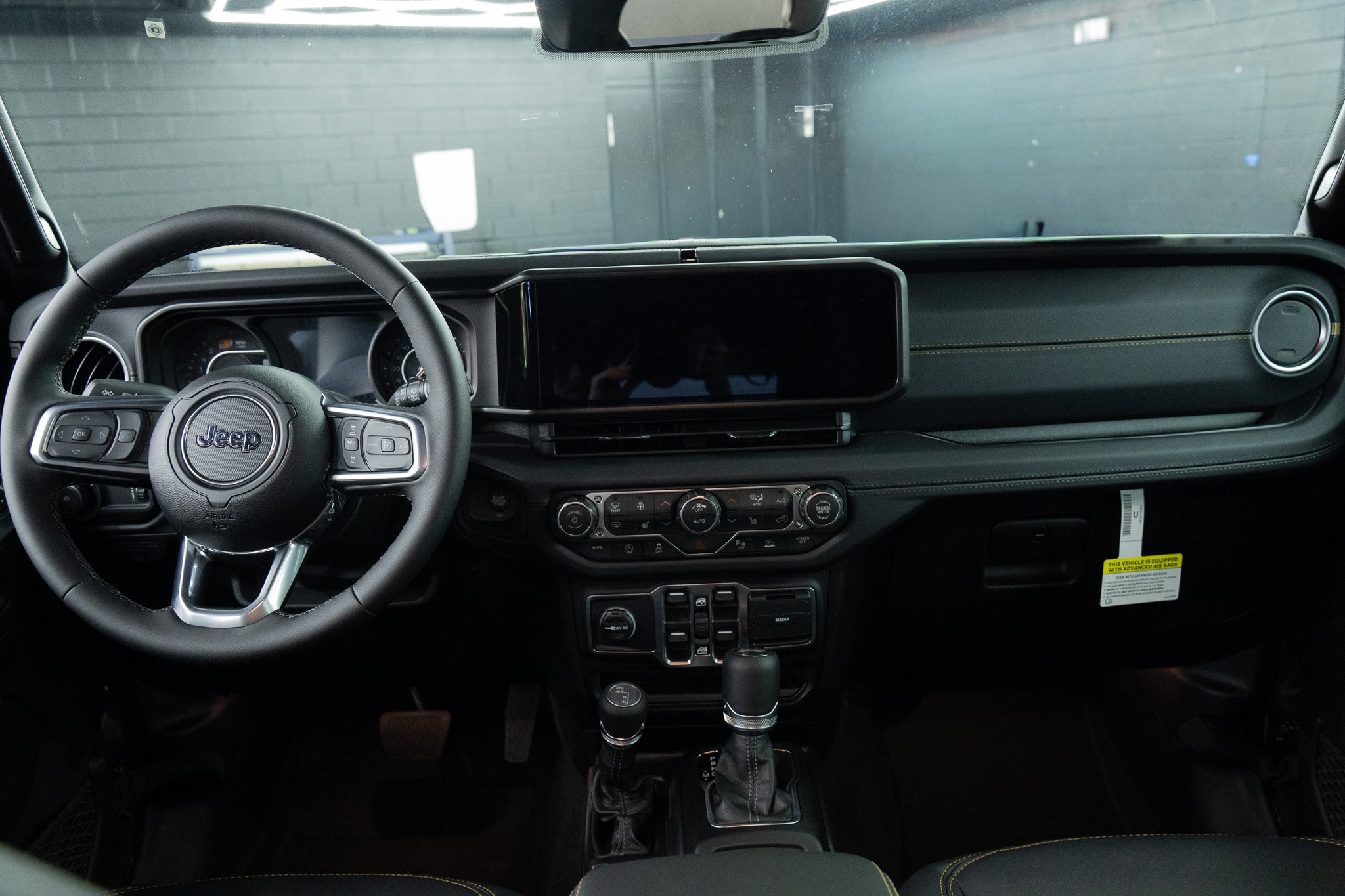 2026 Jeep WRANGLER 4-DOOR SAHARA Up Town