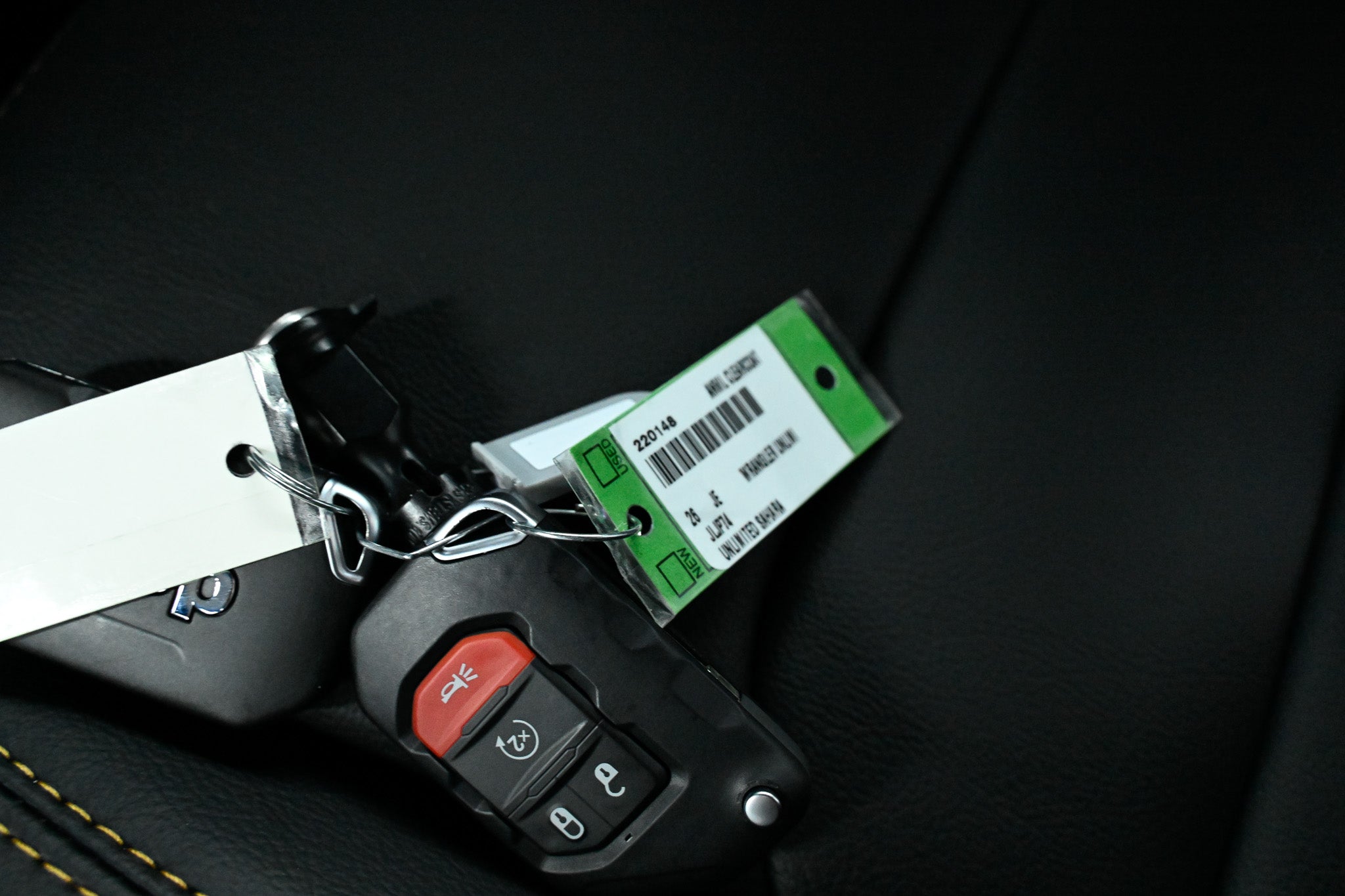 New 2026 Jeep WRANGLER 4-DOOR SAHARA Blue Ridge 220148