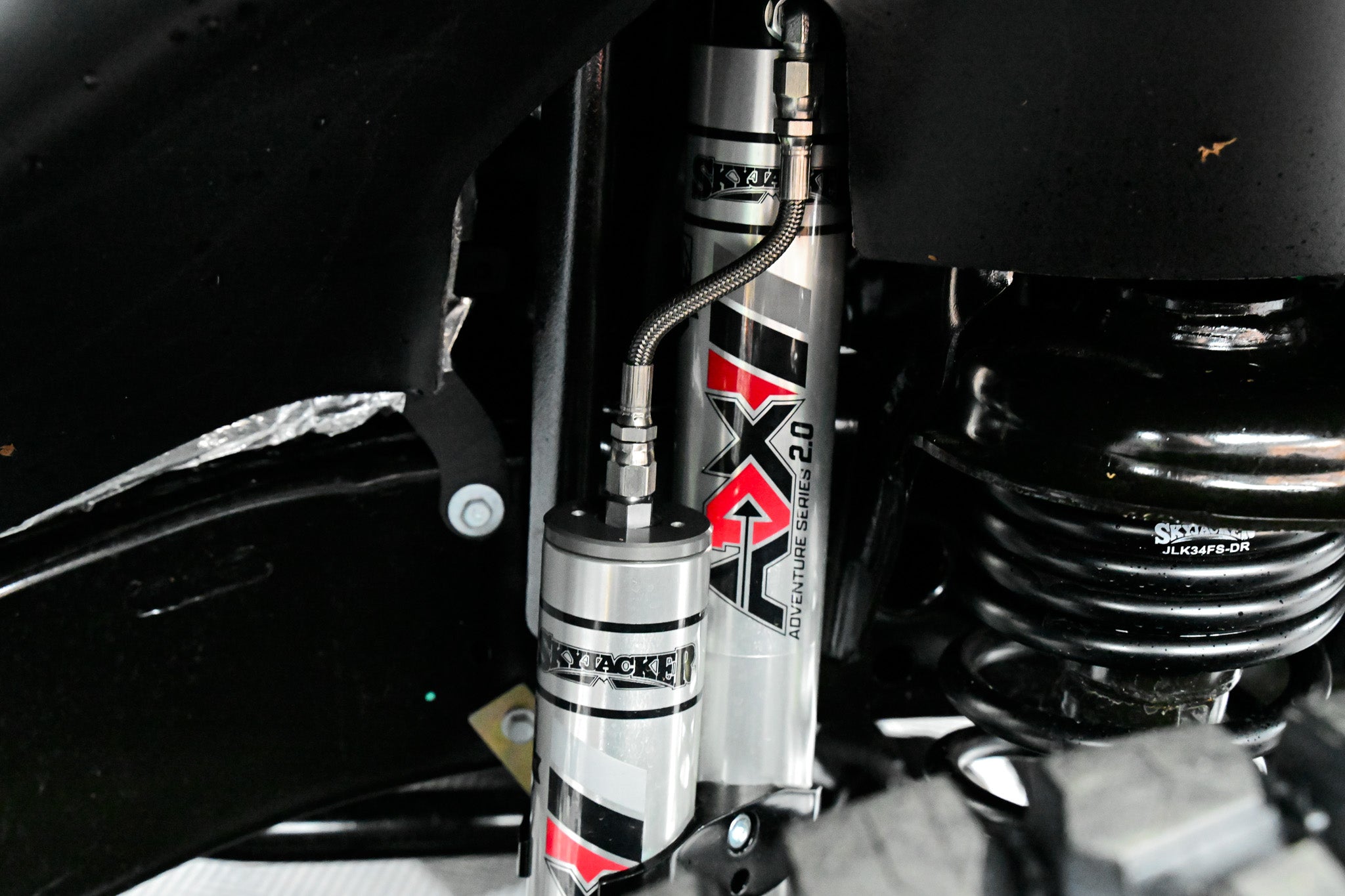 New 2026 Jeep WRANGLER 4-DOOR SAHARA Blue Ridge 220148