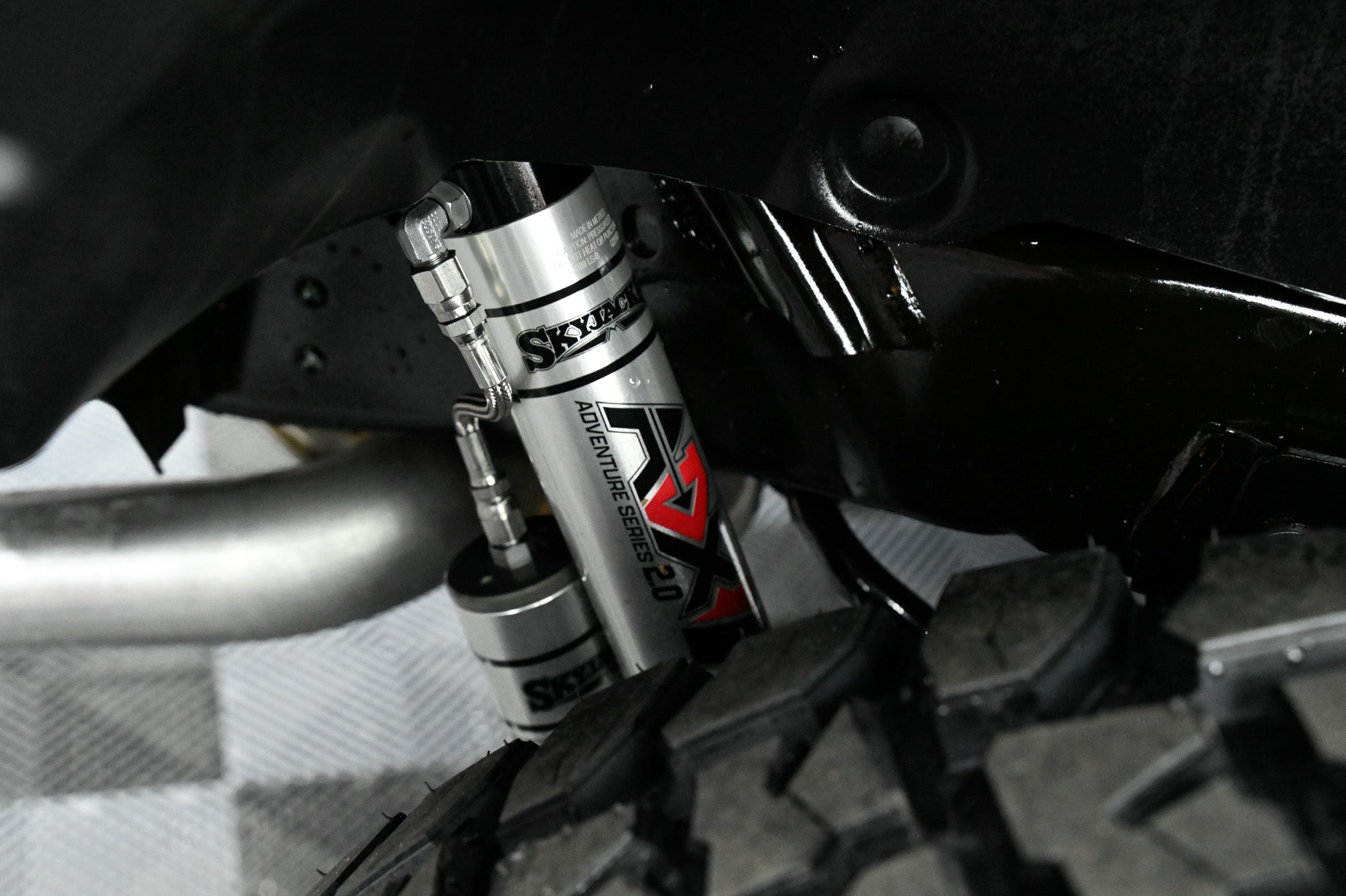 New 2026 Jeep WRANGLER 4-DOOR SAHARA Blue Ridge 220148