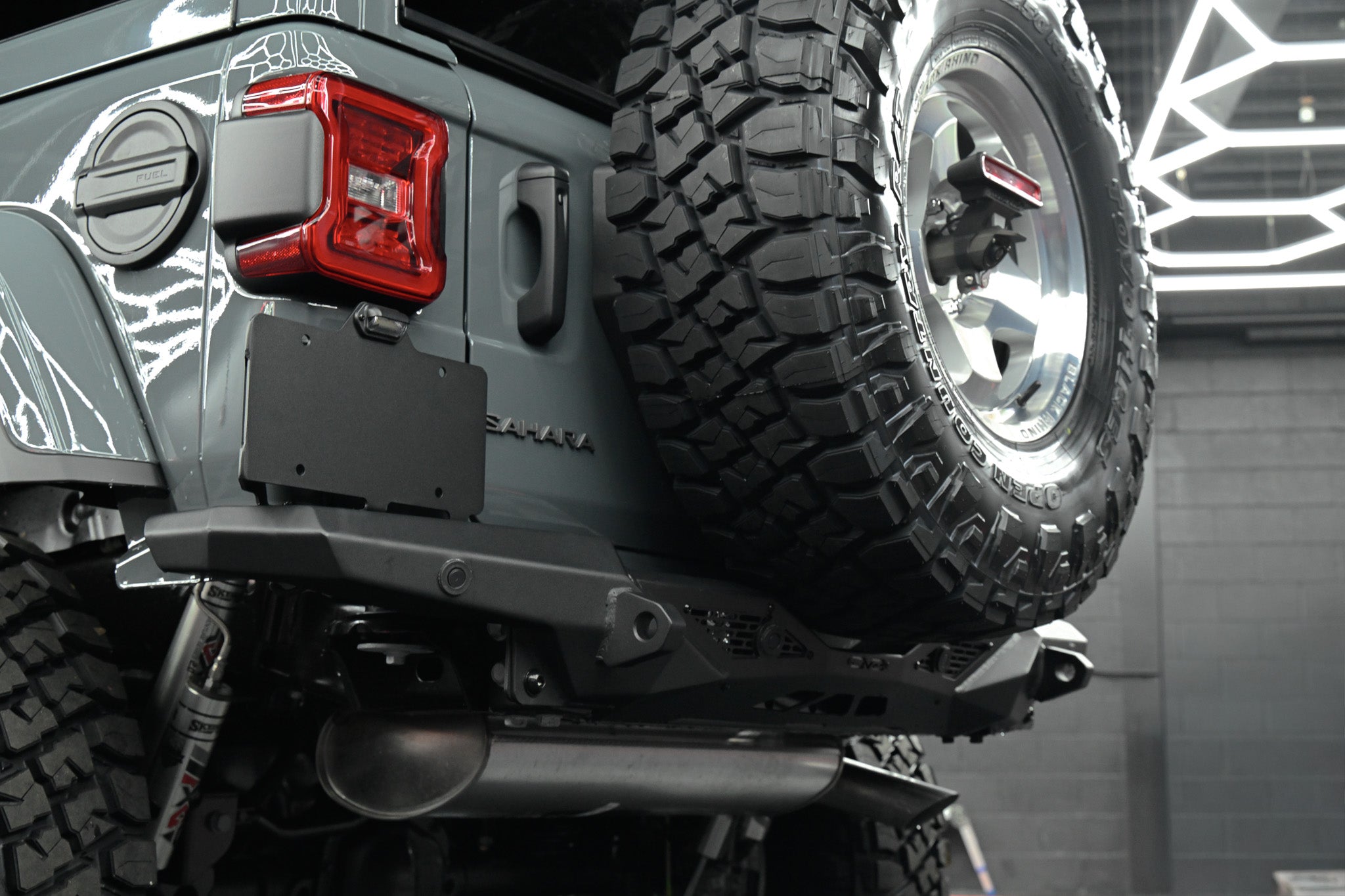 New 2026 Jeep WRANGLER 4-DOOR SAHARA Blue Ridge 220148