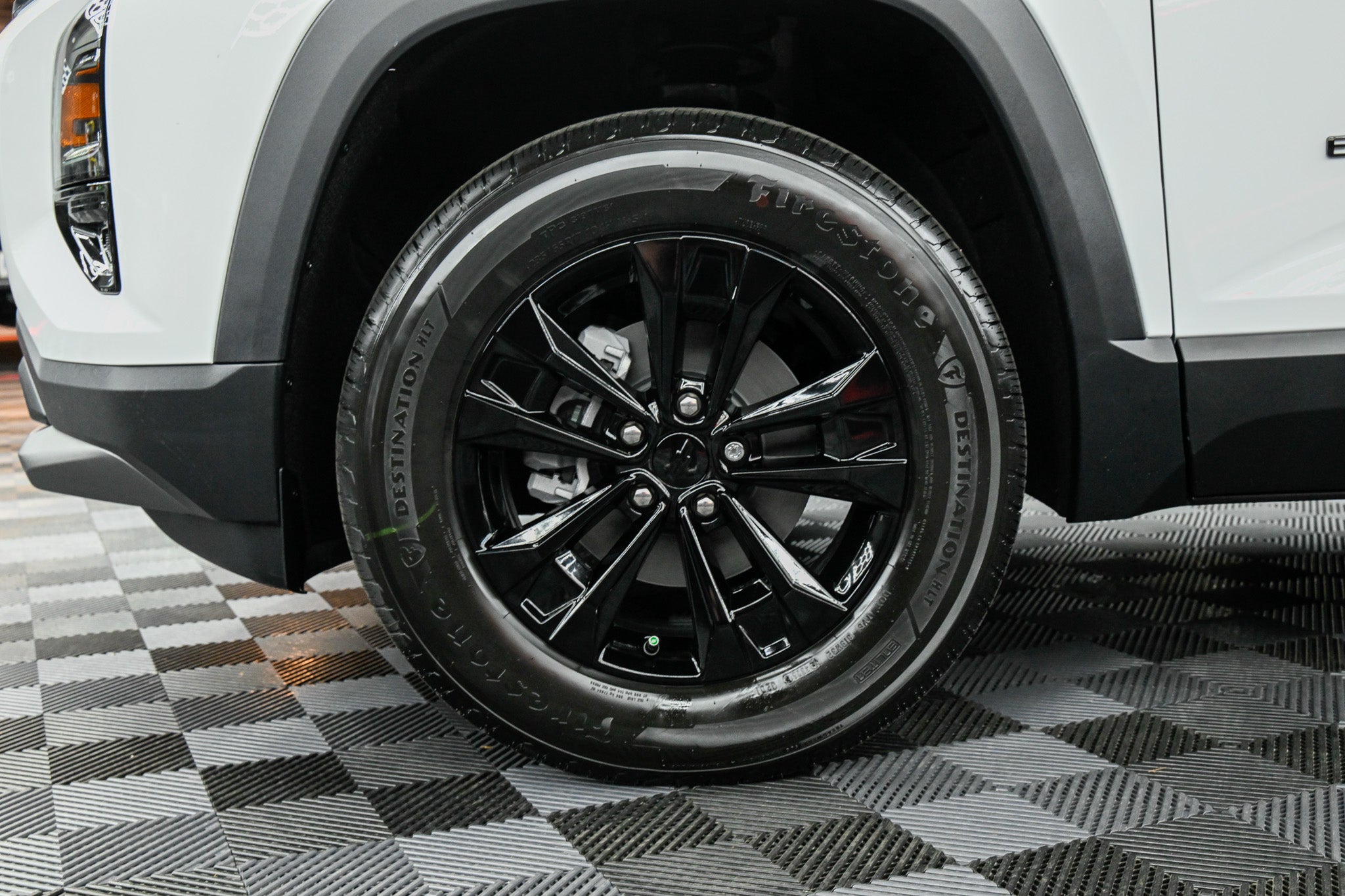 2026 Chevrolet Equinox LT Midnight Edition -White