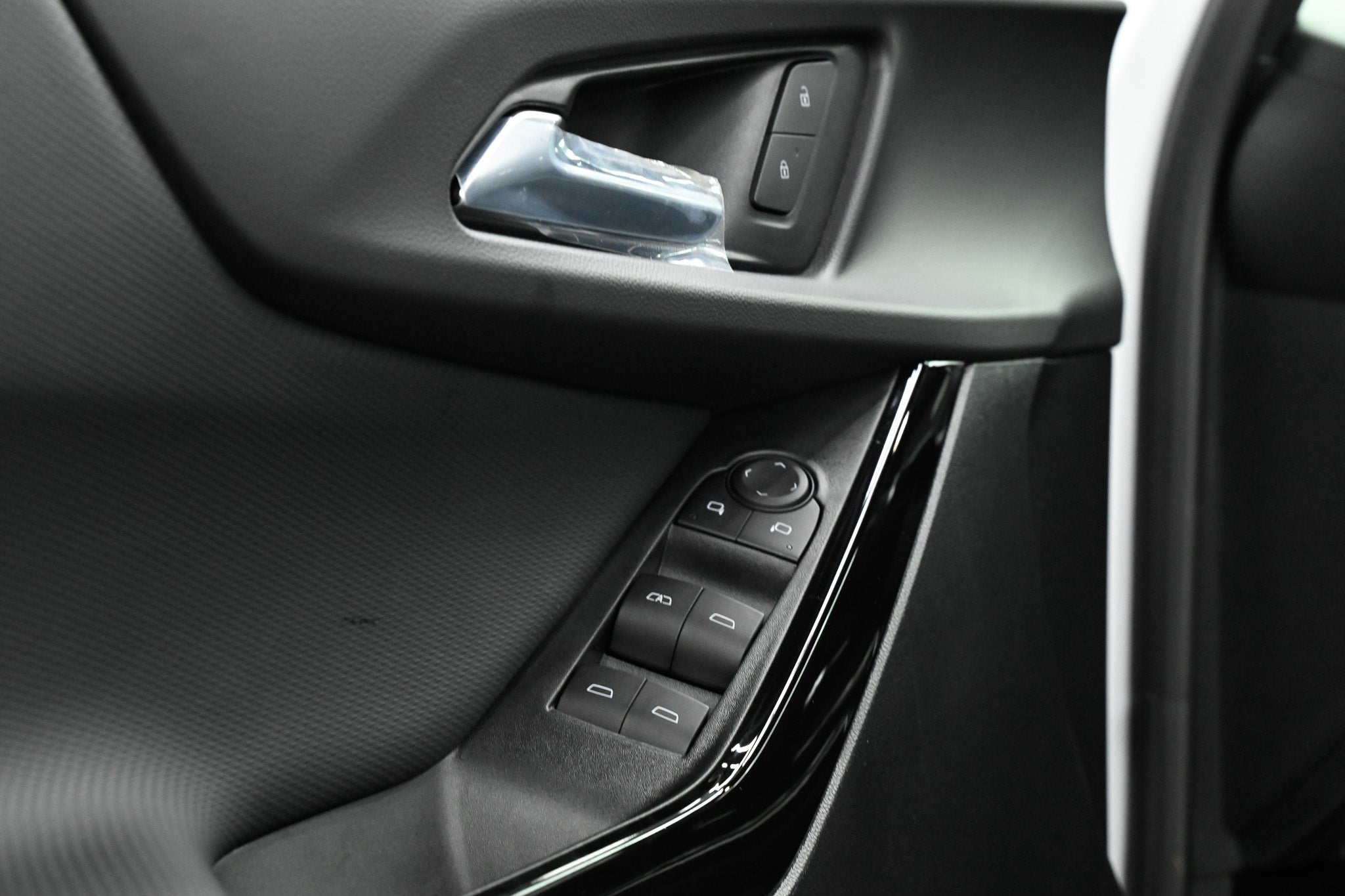 2026 Chevrolet Equinox LT Midnight Edition -White