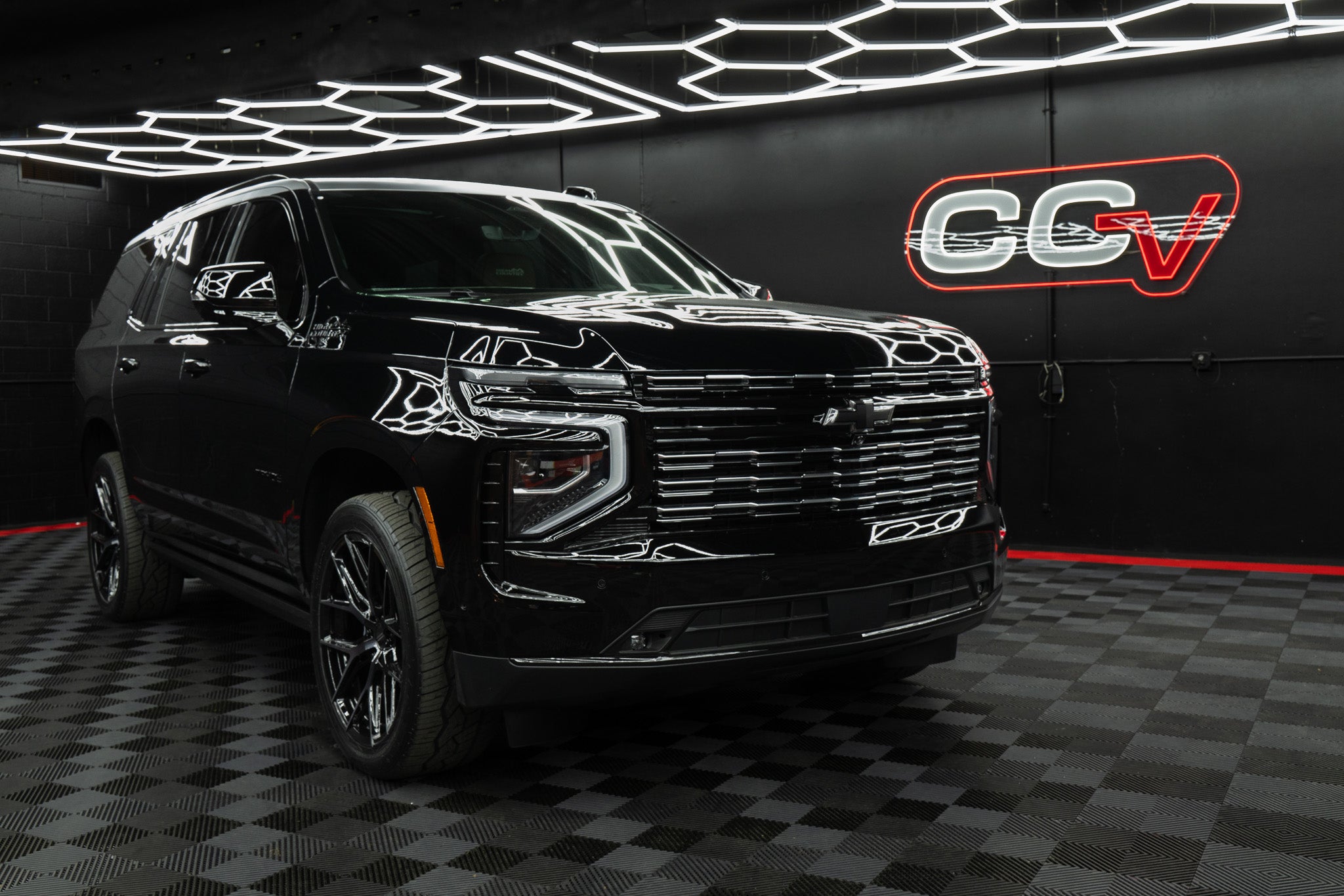 2026 Chevrolet Tahoe High Country- Black w/ Silver