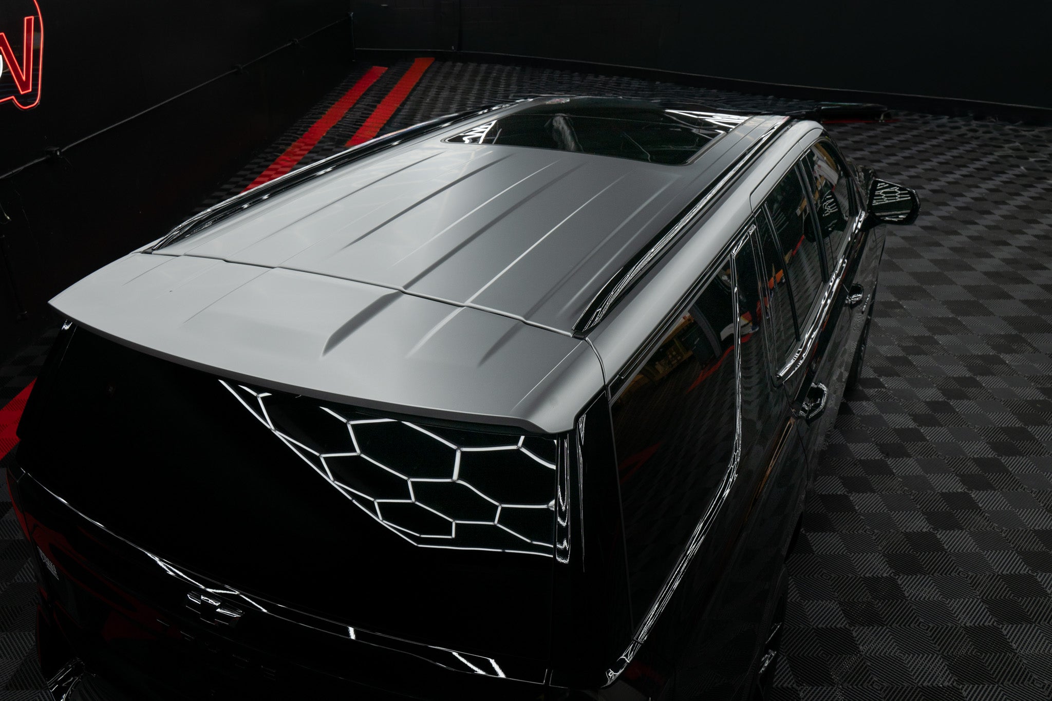 2026 Chevrolet Tahoe High Country- Black w/ Silver