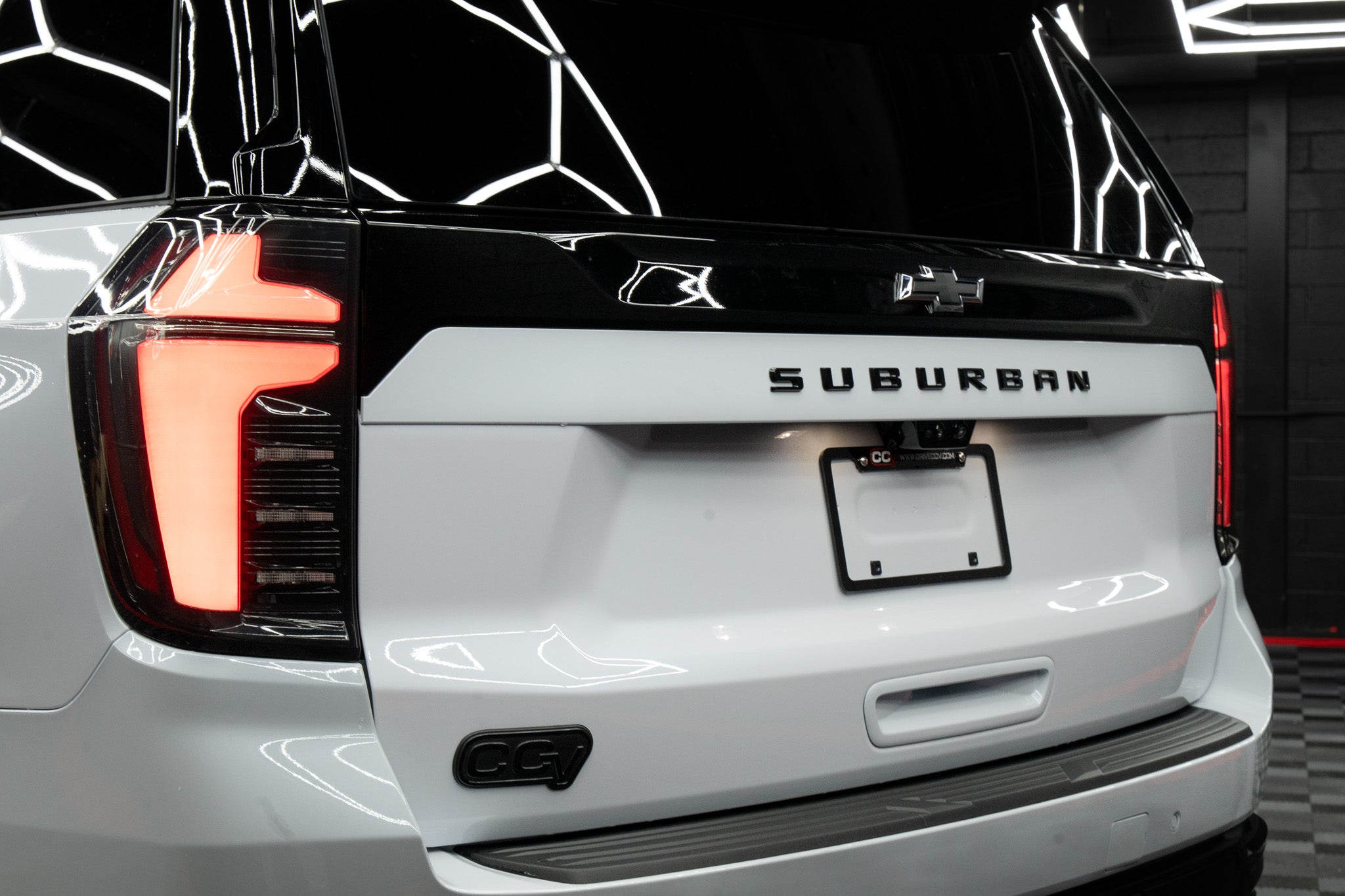 2026 Chevrolet Suburban High Country- Polar White