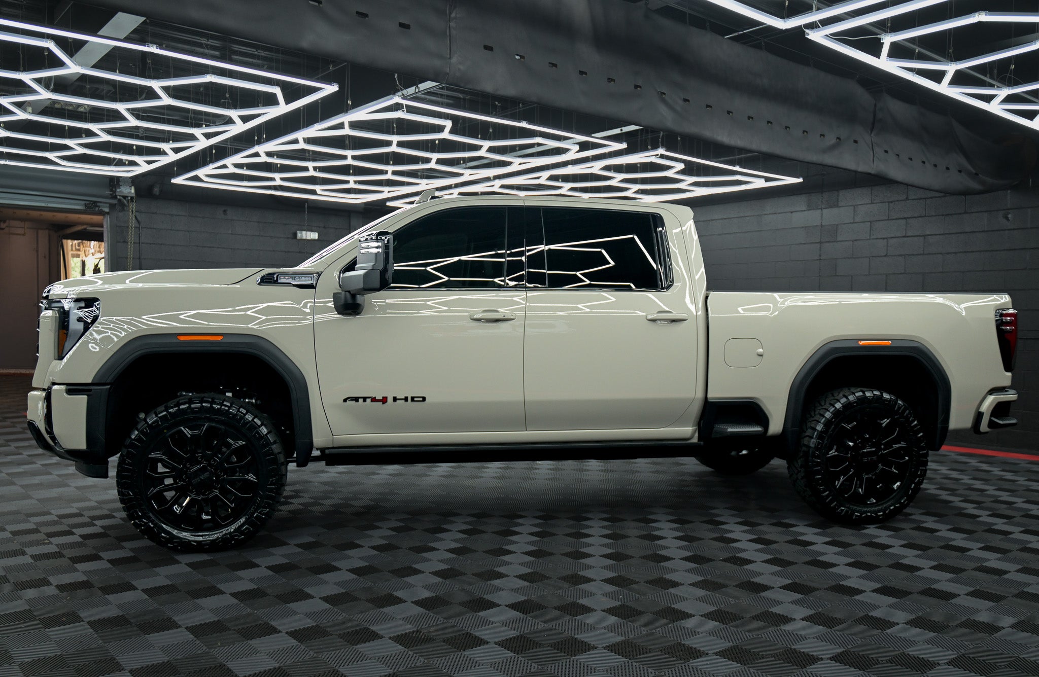 2026 GMC Sierra 2500HD AT4- Coastal Dune