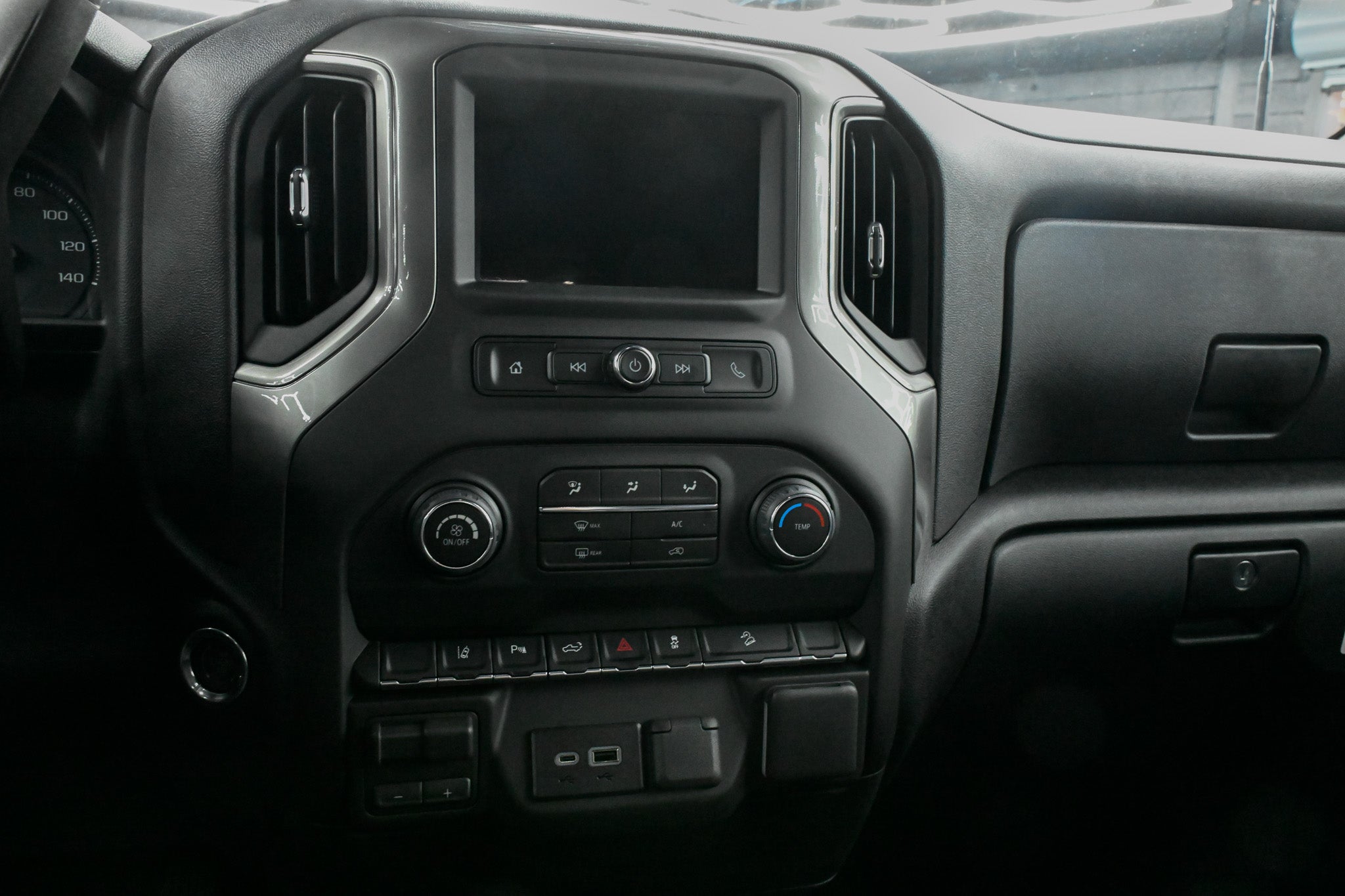 2026 Chevrolet Silverado 2500HD Custom Level 1