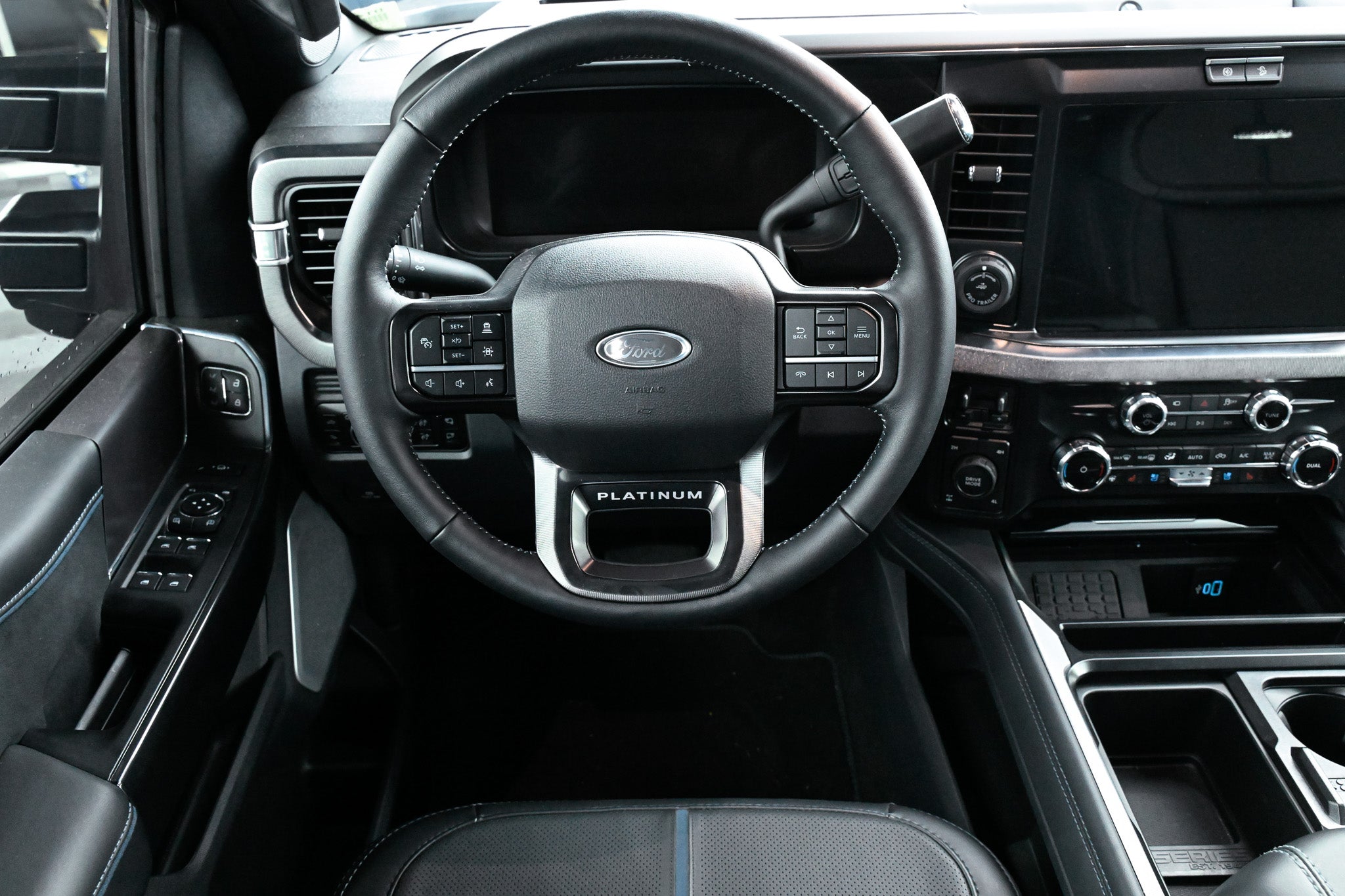 2026 Ford F-350 Platinum OVERLAND Edition