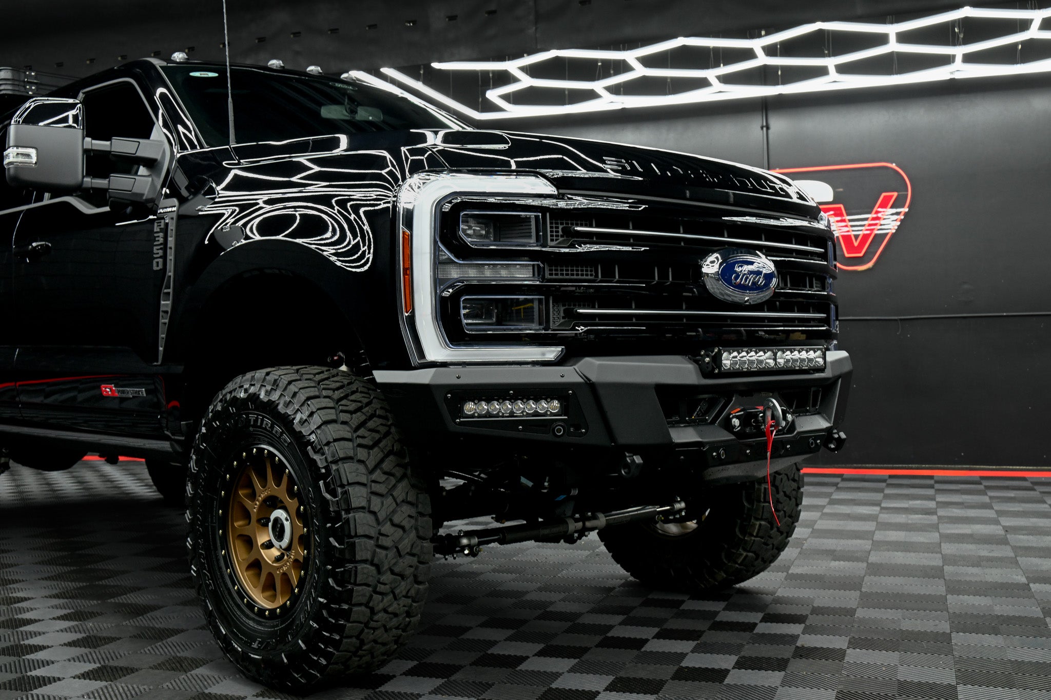 2026 Ford F-350 Platinum OVERLAND Edition