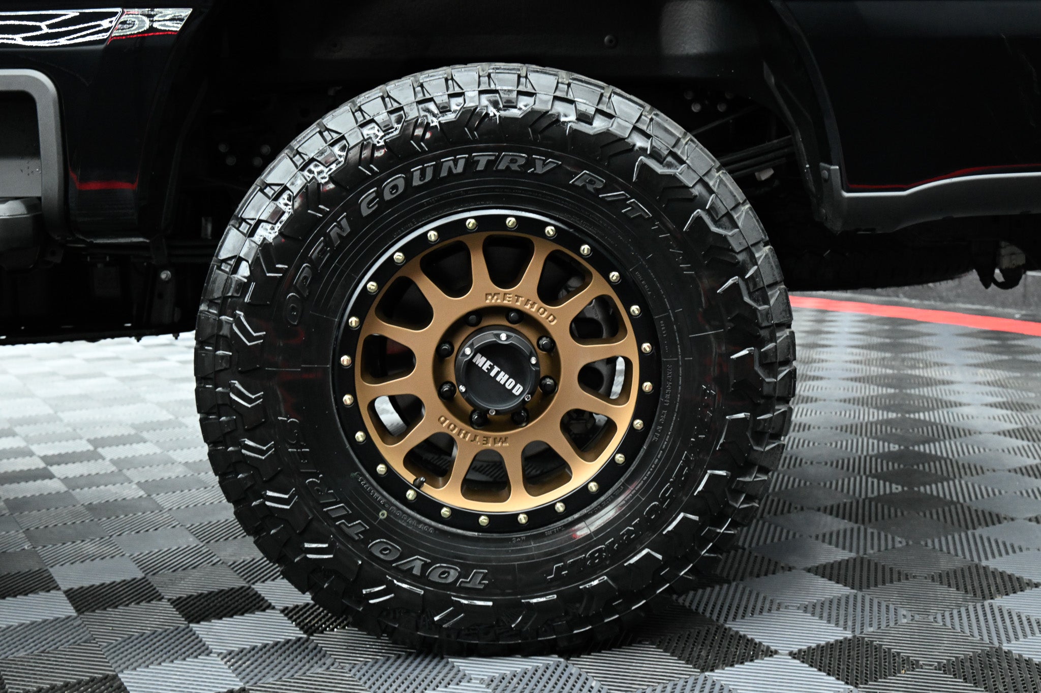 2026 Ford F-350 Platinum OVERLAND Edition
