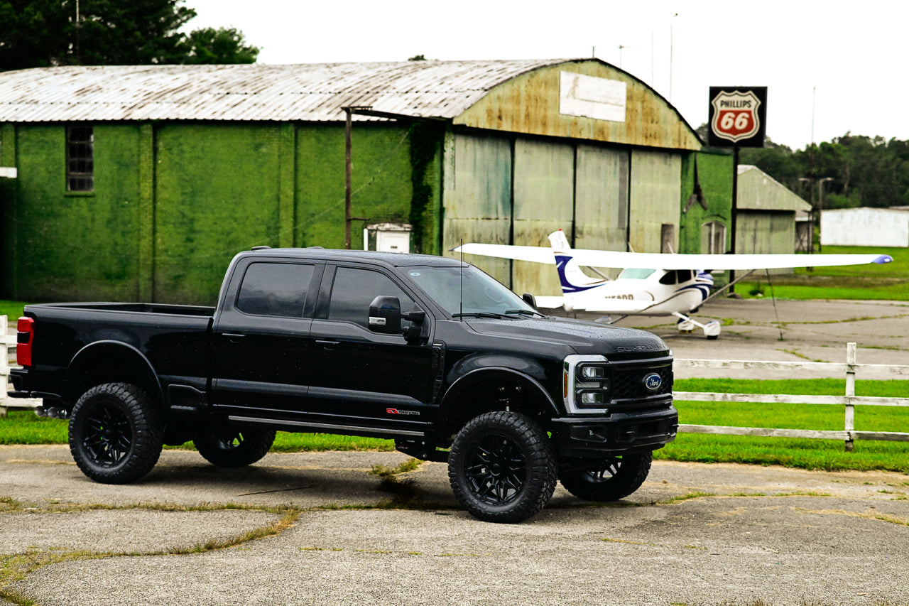2024 Ford Super Duty F-350 Lariat Tremor