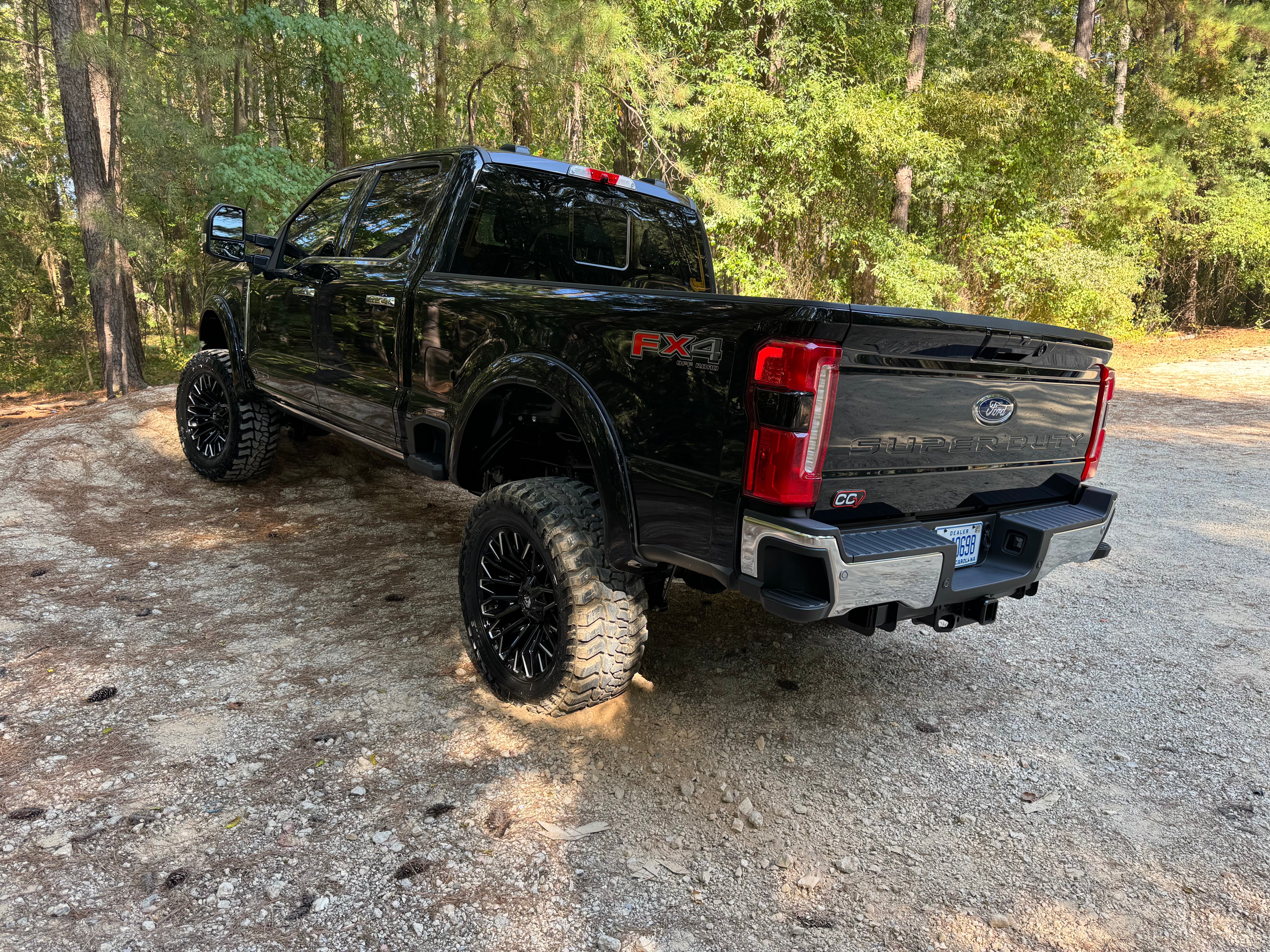 2025 Ford F-250 Lariat FX4