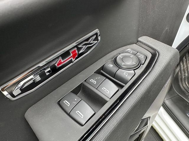 2025 GMC Sierra 1500 AT4X