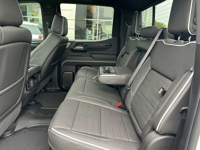 2025 GMC Sierra 1500 AT4X