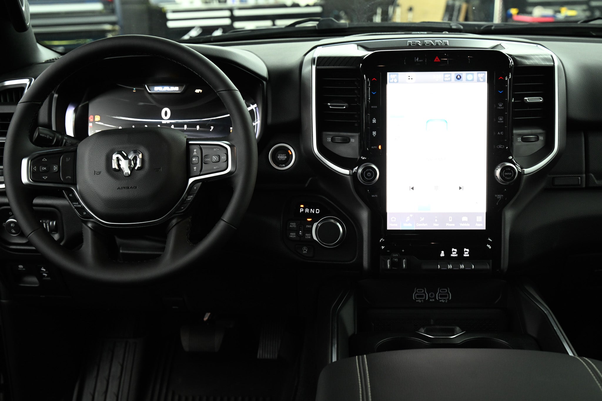 2026 RAM 1500 BIG HORN CREW CAB 4X4