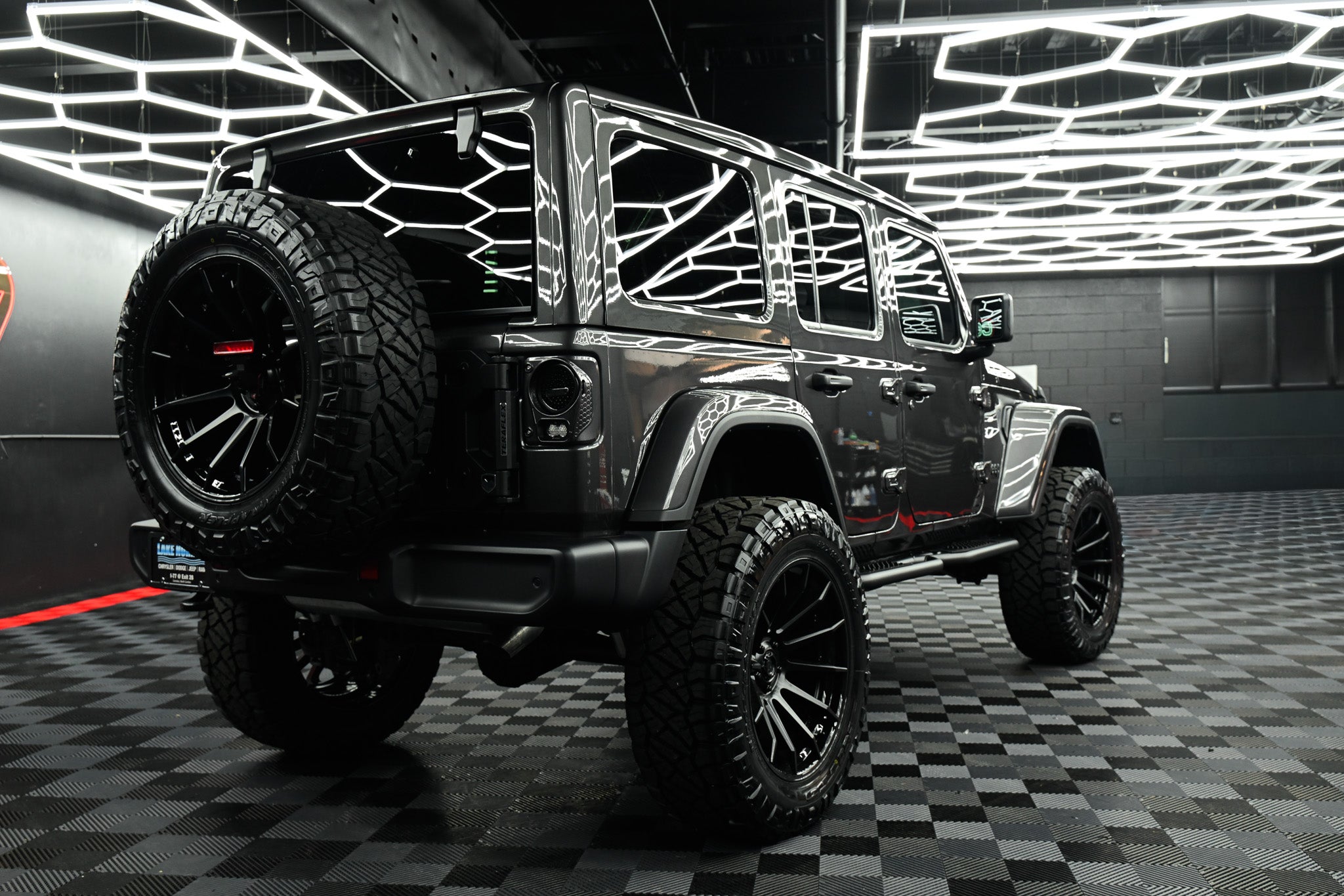 2026 Jeep WRANGLER 4-DOOR SAHARA Up Town