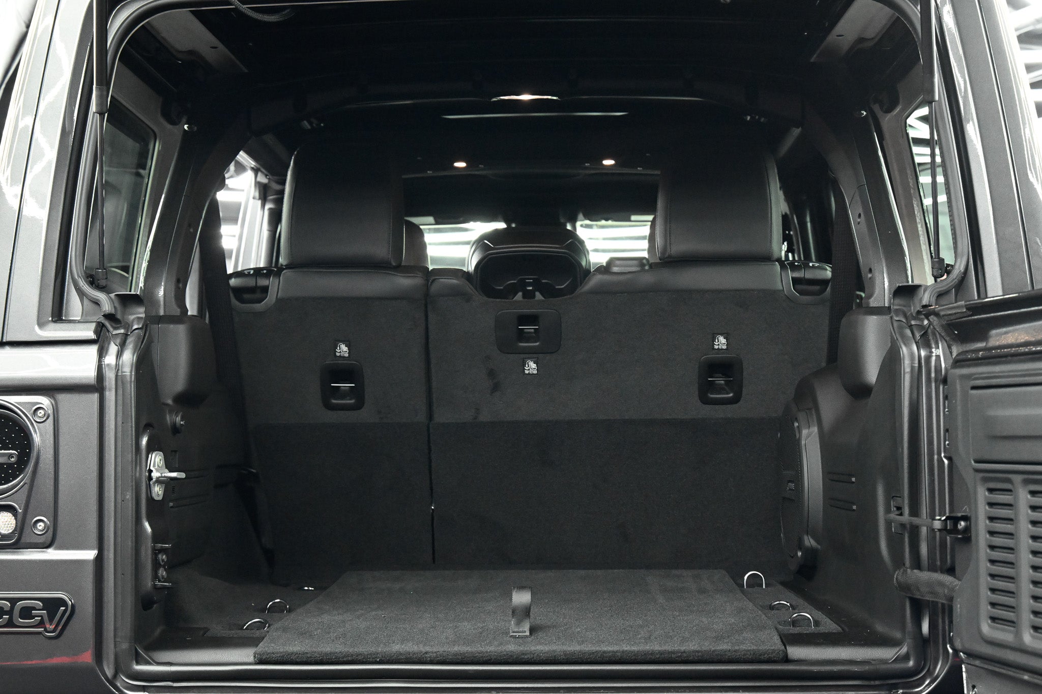 2026 Jeep WRANGLER 4-DOOR SAHARA Up Town