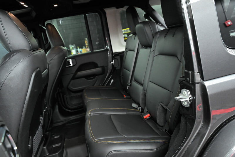 2026 Jeep WRANGLER 4-DOOR SAHARA Up Town