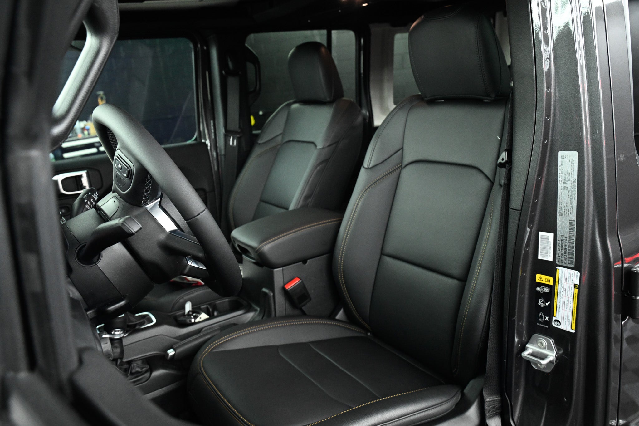 2026 Jeep WRANGLER 4-DOOR SAHARA Up Town