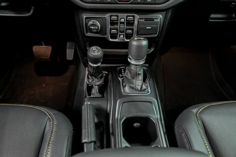 2026 Jeep WRANGLER 4-DOOR SAHARA Up Town