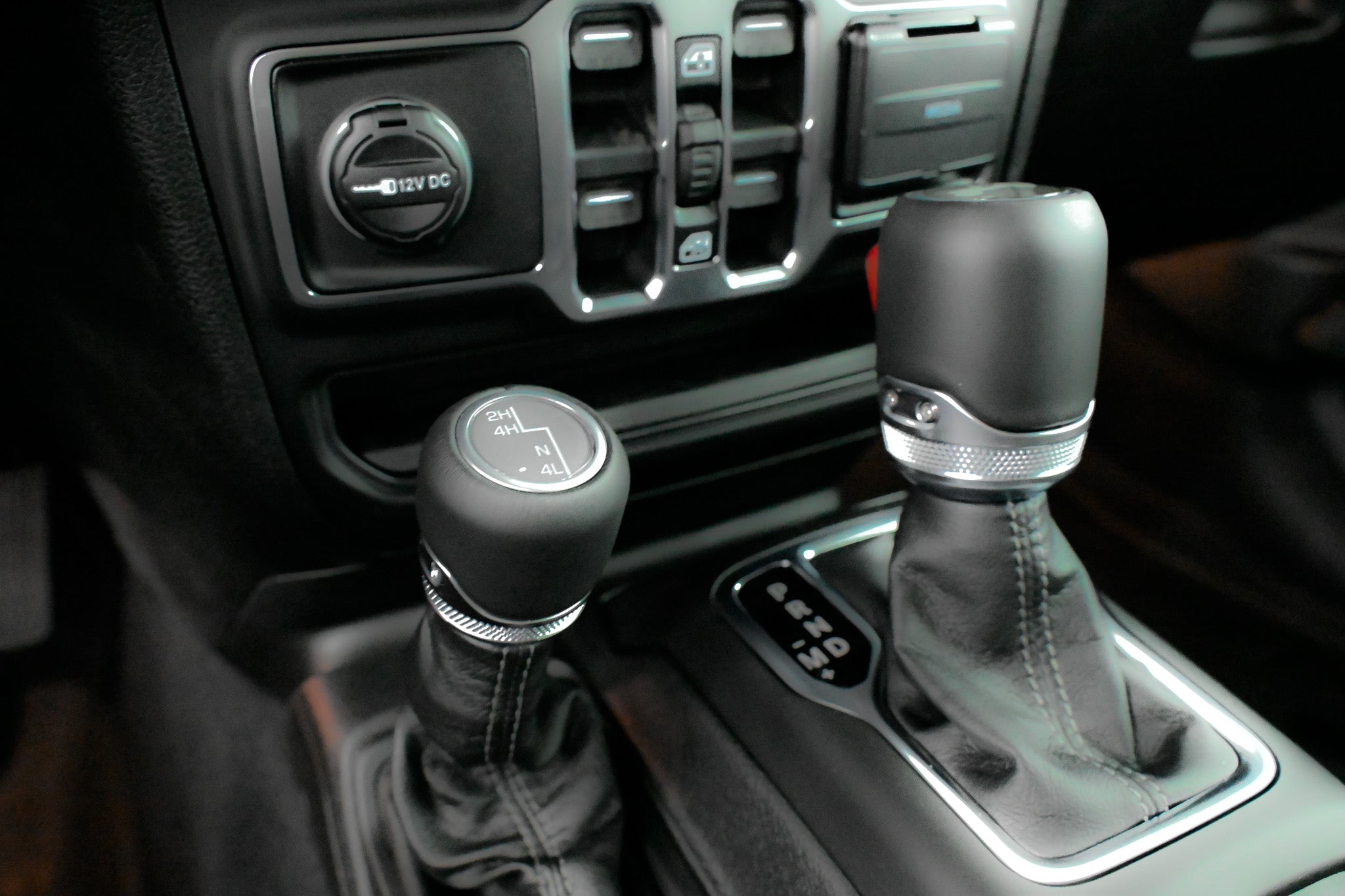 2026 Jeep WRANGLER 4-DOOR SAHARA Up Town