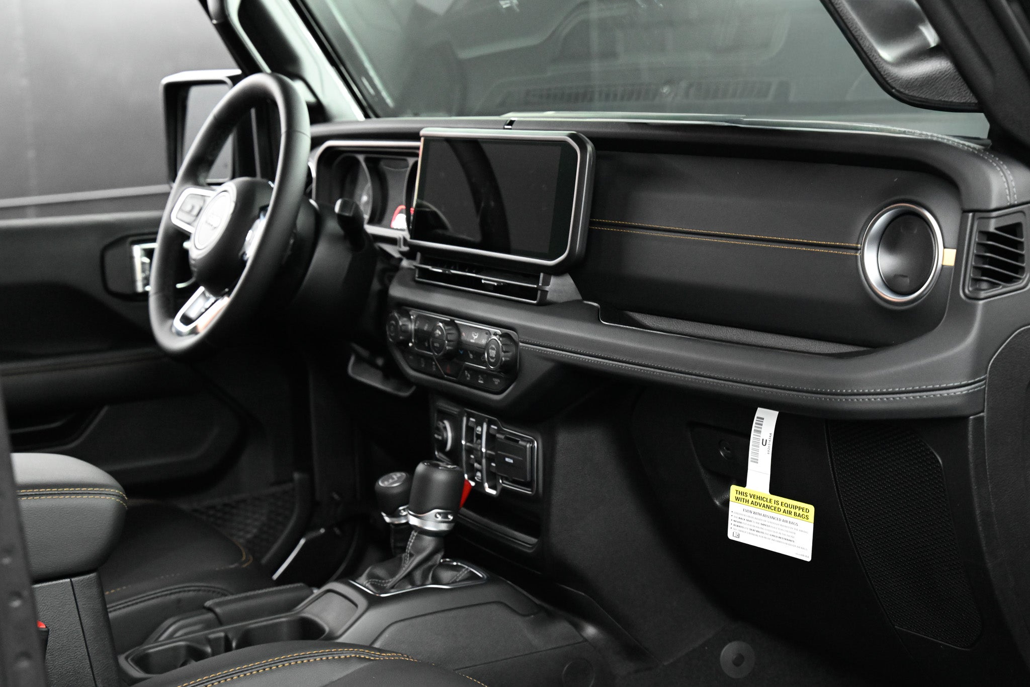 2026 Jeep WRANGLER 4-DOOR SAHARA Up Town