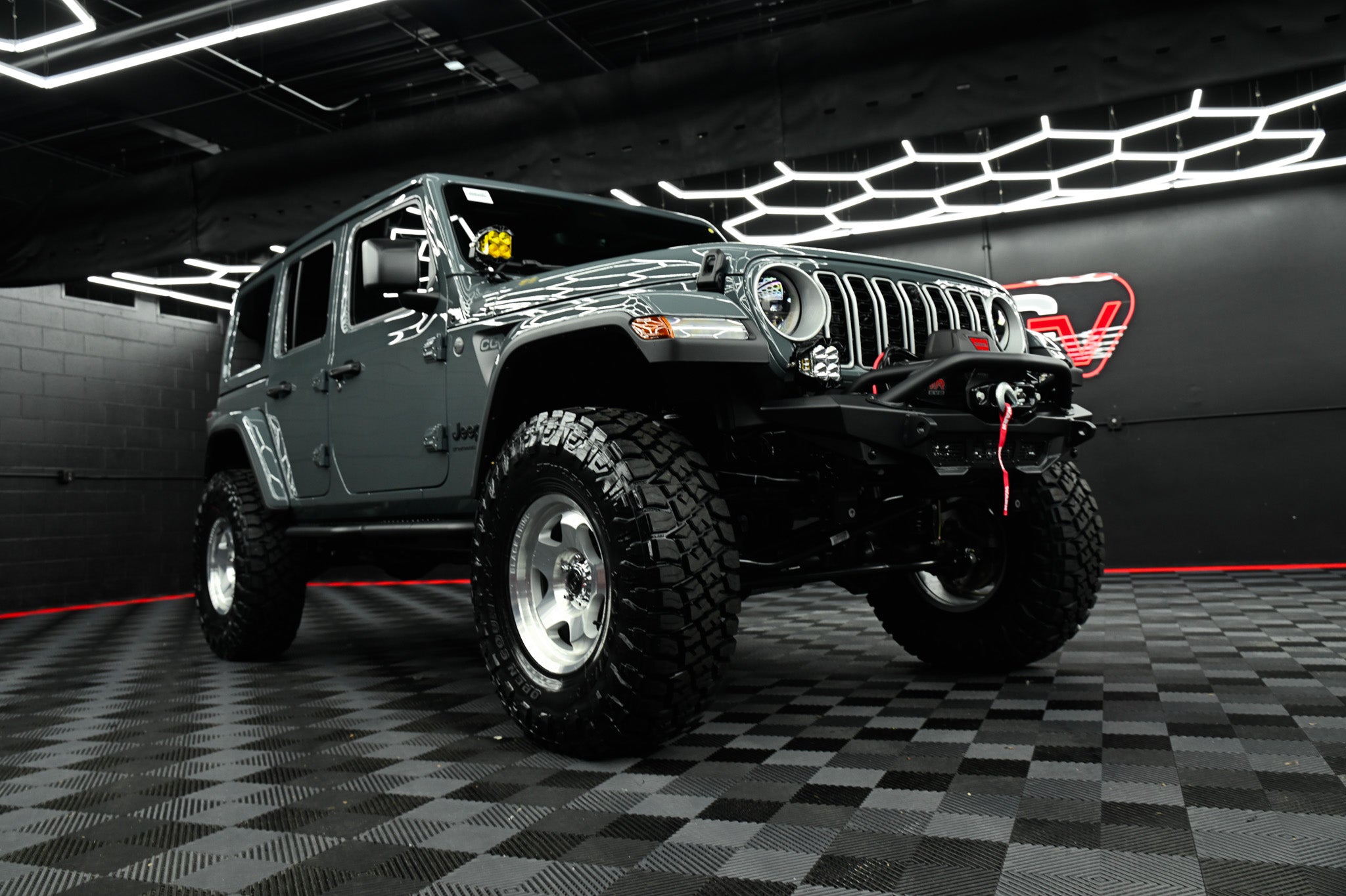 New 2026 Jeep WRANGLER 4-DOOR SAHARA Blue Ridge 220148
