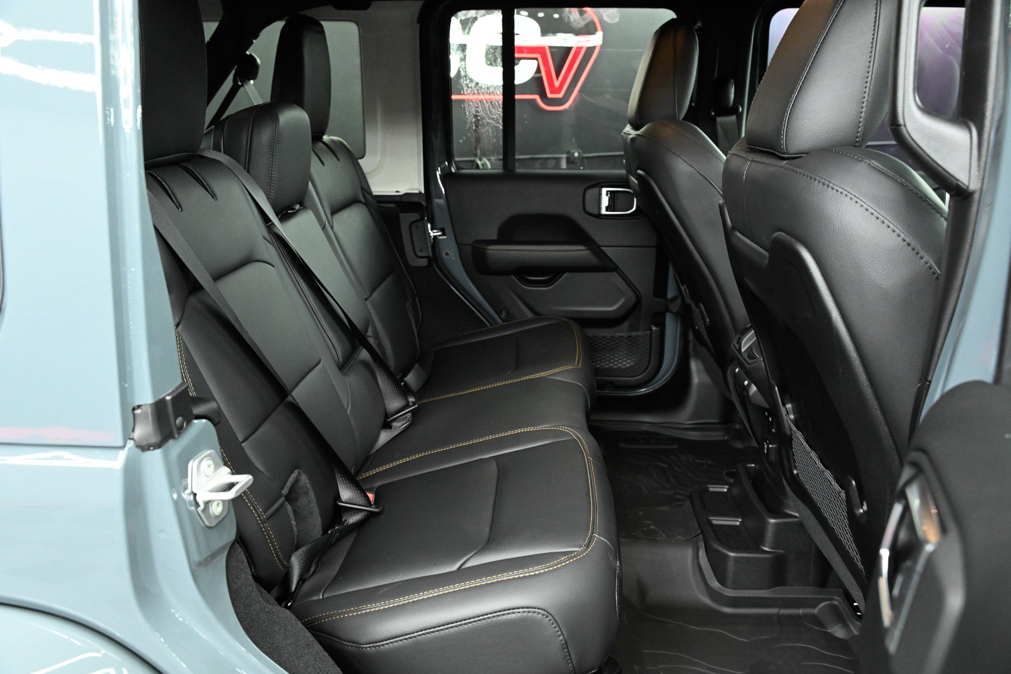 New 2026 Jeep WRANGLER 4-DOOR SAHARA Blue Ridge 220148