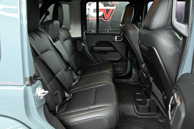 New 2026 Jeep WRANGLER 4-DOOR SAHARA Blue Ridge 220148