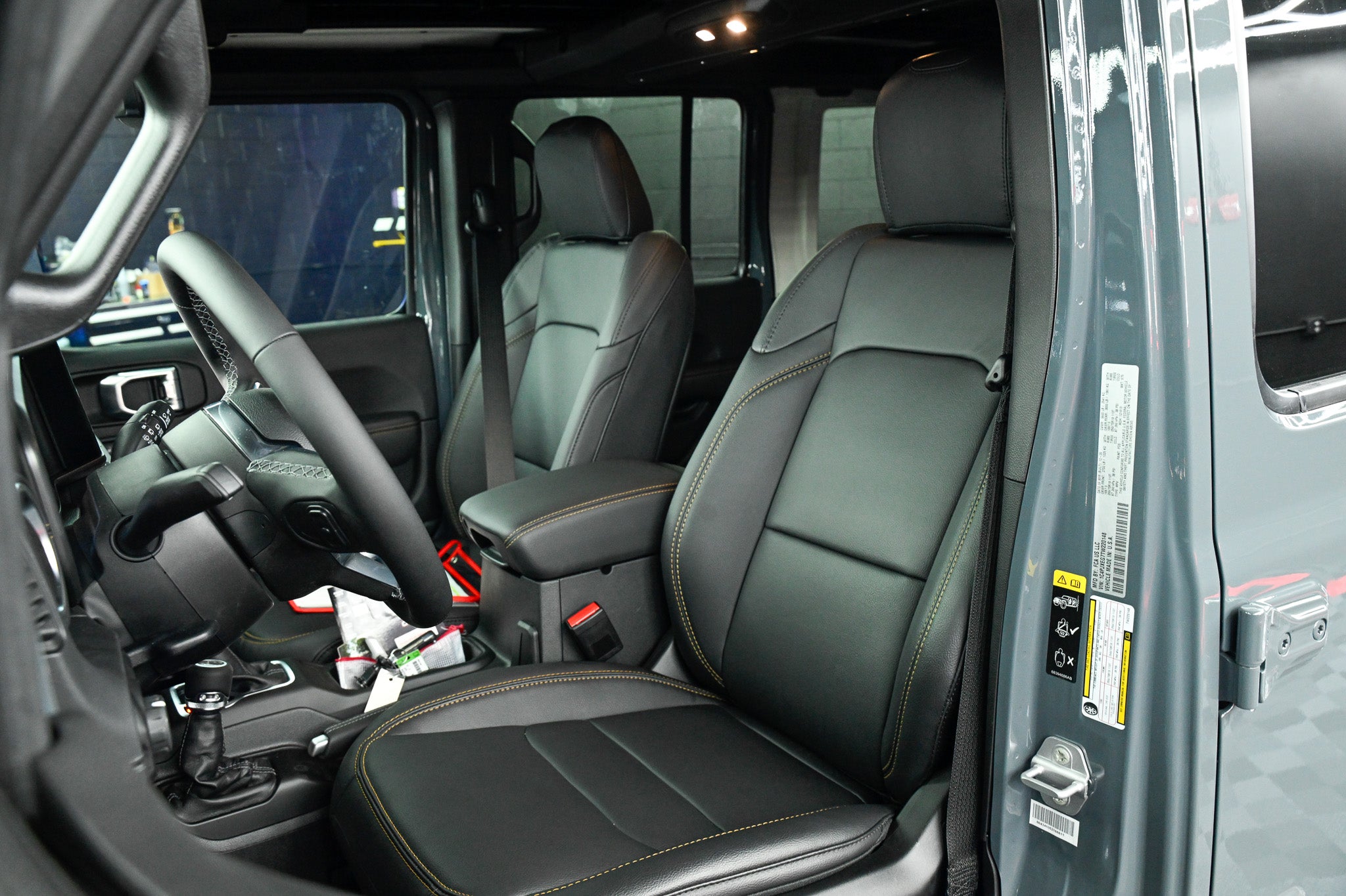 New 2026 Jeep WRANGLER 4-DOOR SAHARA Blue Ridge 220148