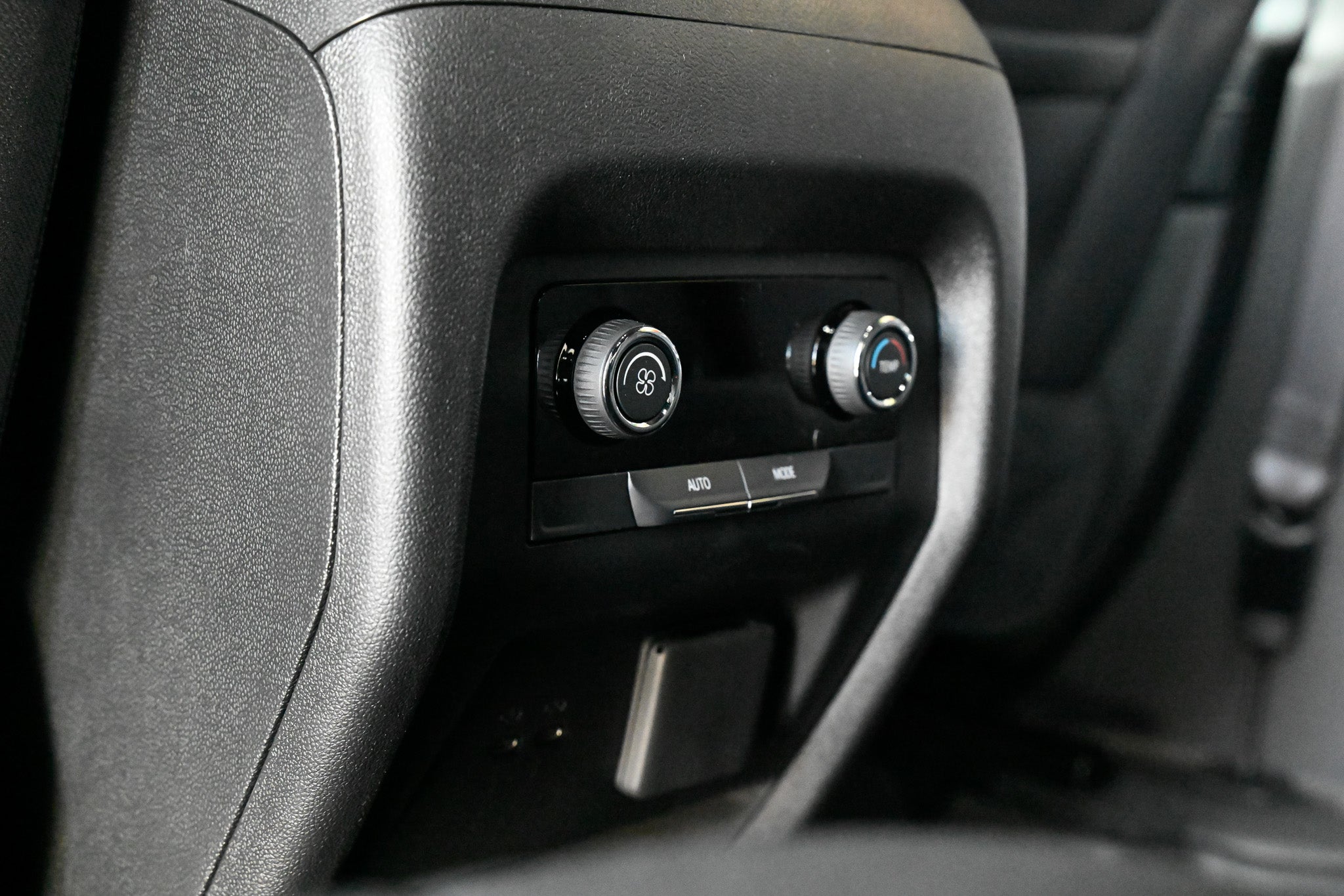 2026 Chevrolet Traverse LT Midnight Edition