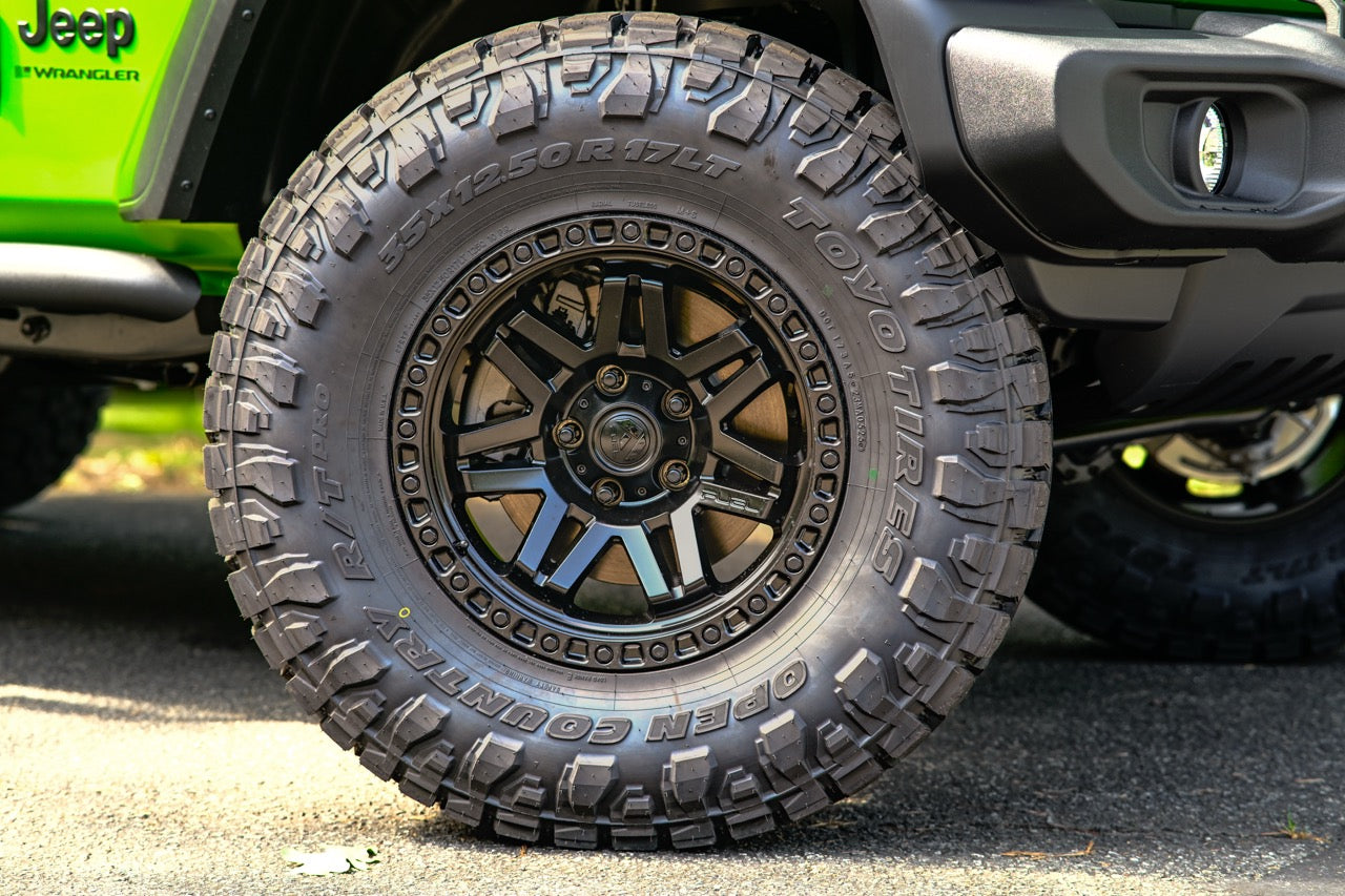 2025 Jeep Wrangler Base Camp