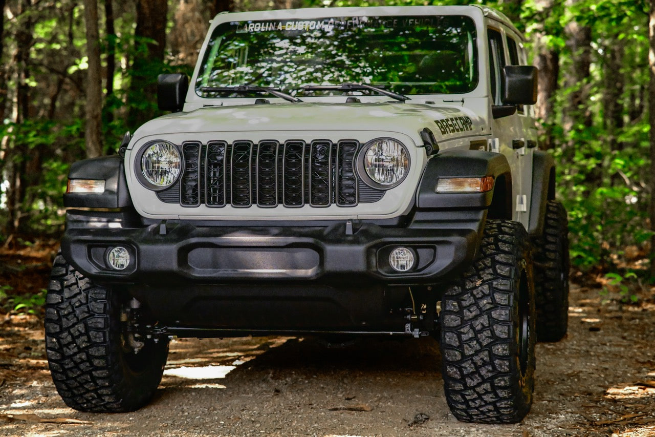 2025 Jeep Wrangler Base Camp - White
