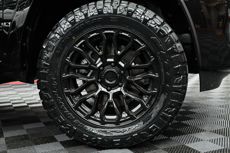 2026 RAM Big Horn- Black LKN