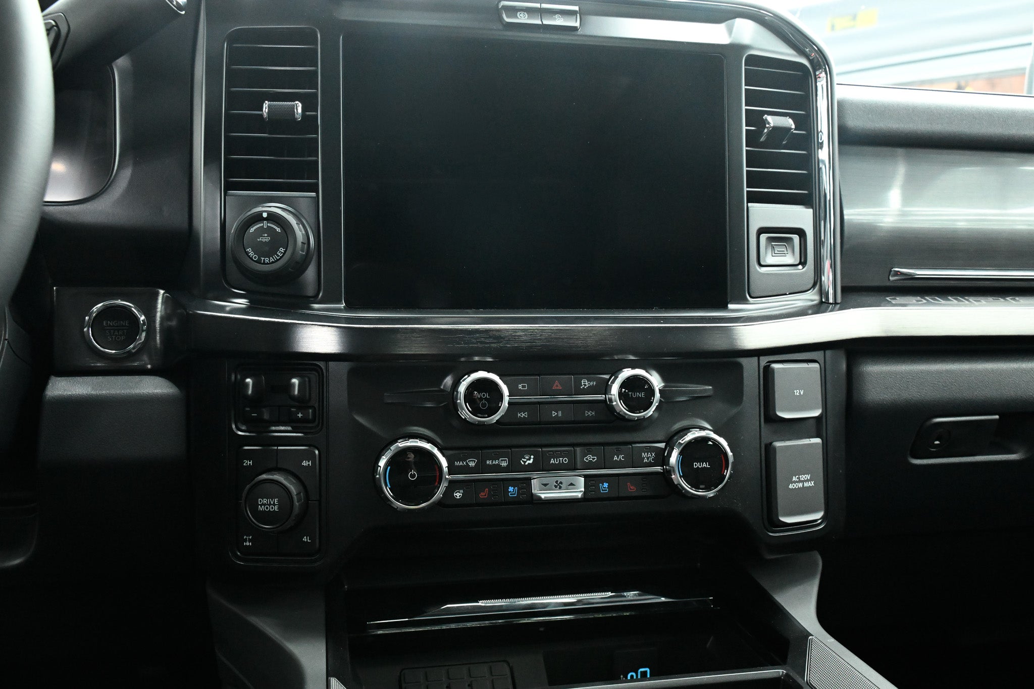 2026 Ford F-250 Lariat FX4