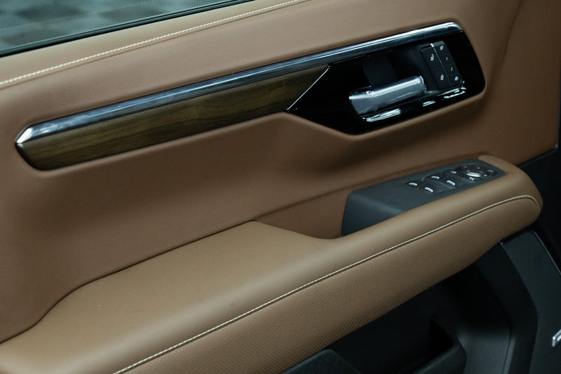 2026 Chevrolet Tahoe High Country- Black w/ Silver