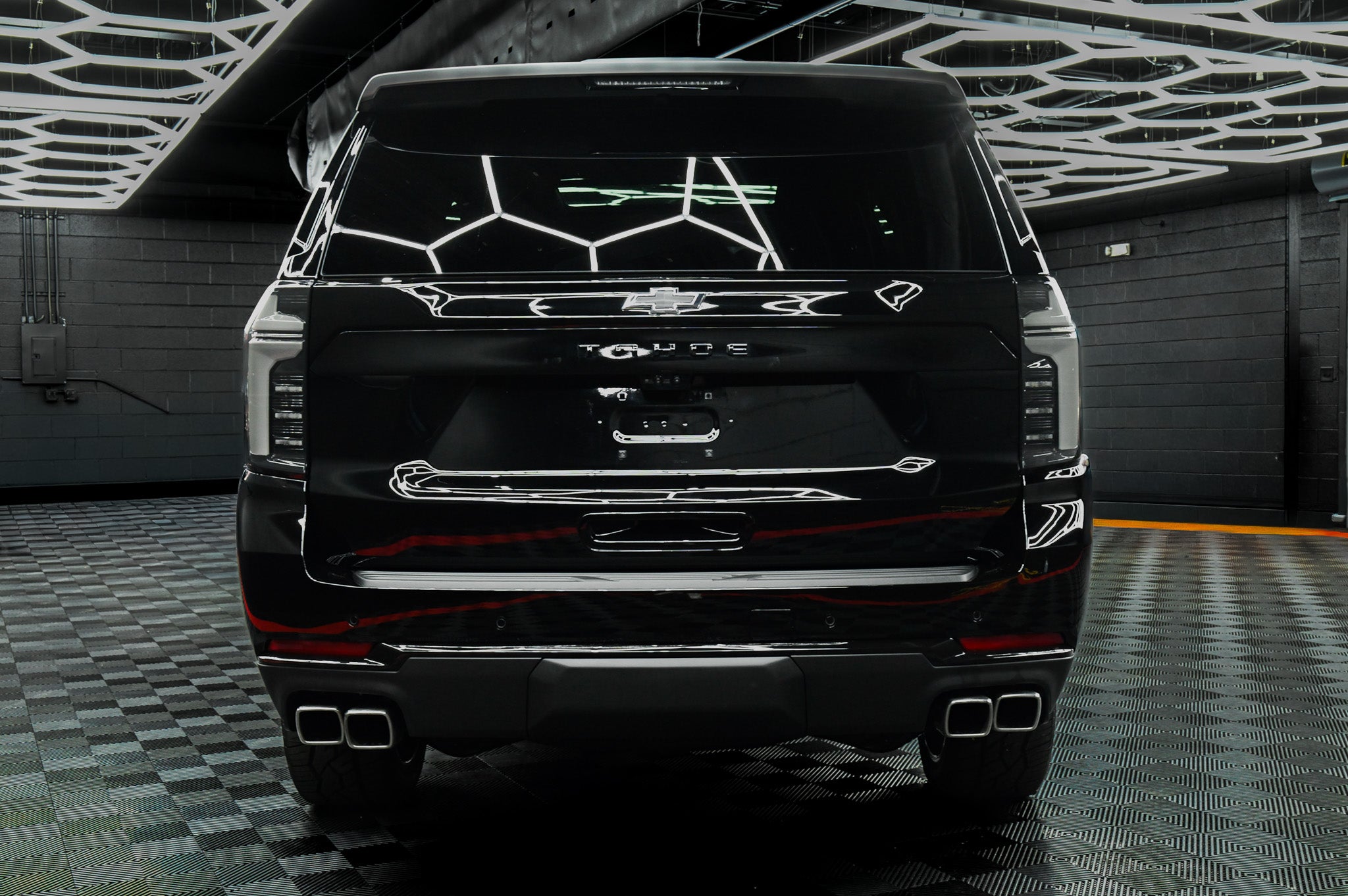 2026 Chevrolet Tahoe High Country- Black w/ Silver