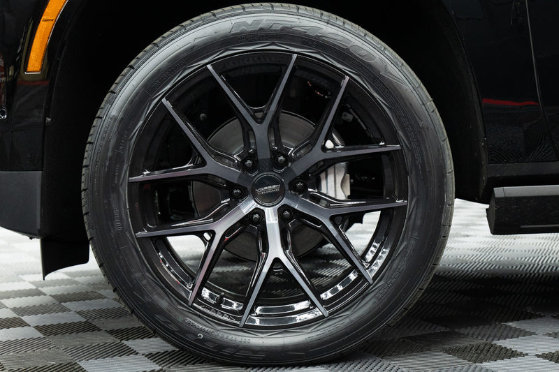 2026 Chevrolet Tahoe High Country- Black w/ Silver