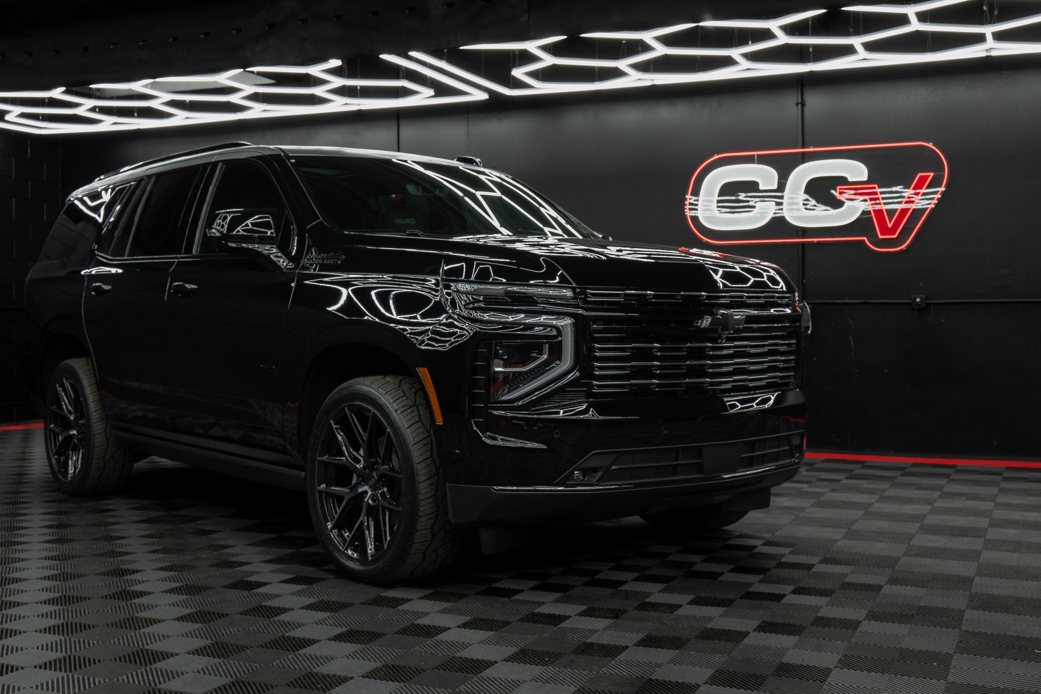 2026 Chevrolet Tahoe High Country- Black w/ Silver