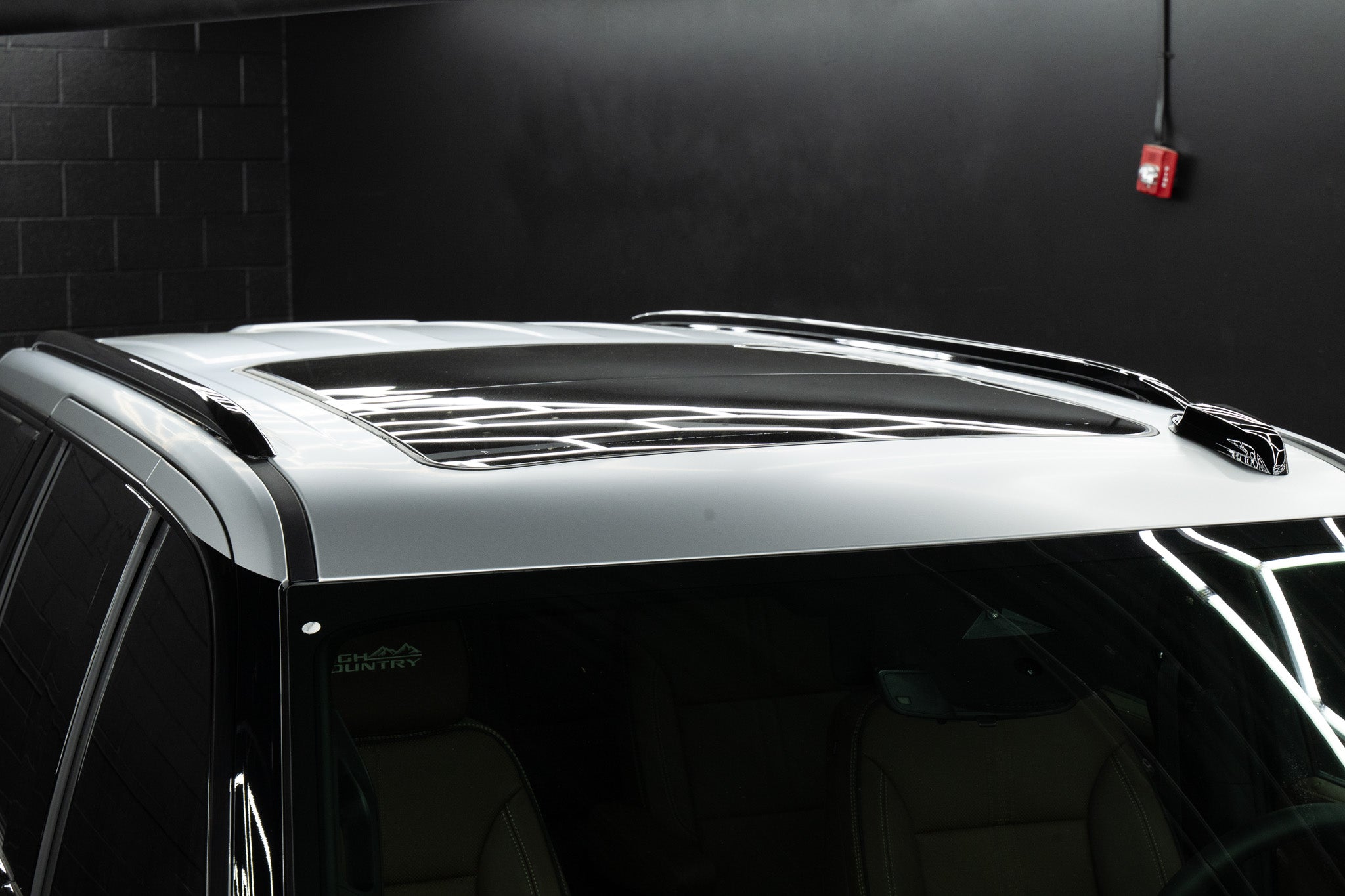 2026 Chevrolet Tahoe High Country- Black w/ Silver