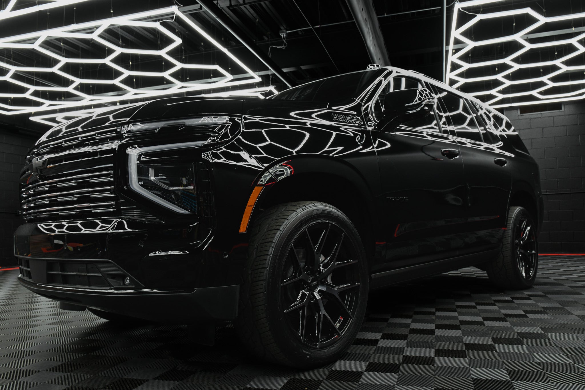 2026 Chevrolet Tahoe High Country- Black w/ Silver