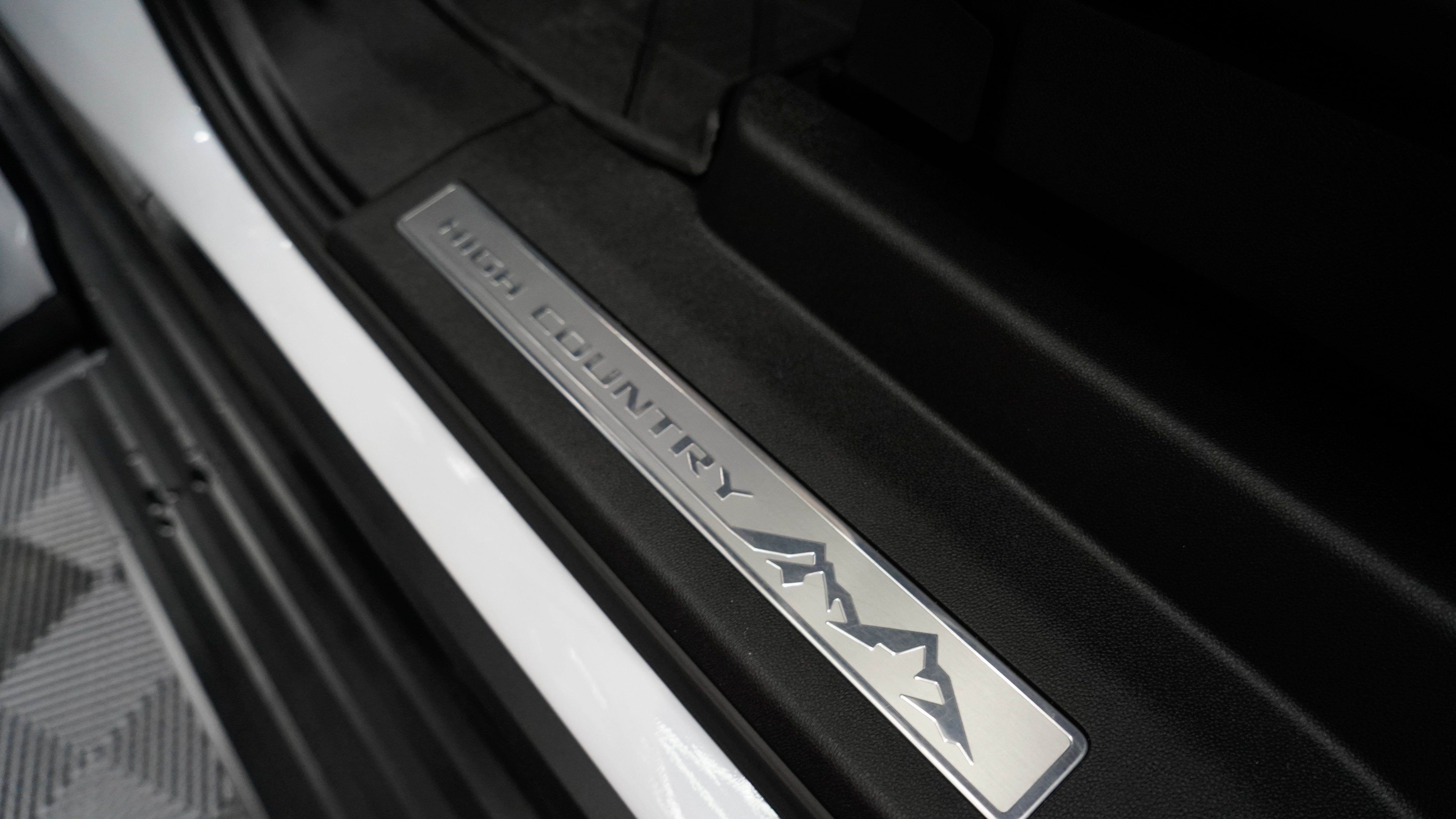2026 Chevrolet Suburban High Country- Huntersville
