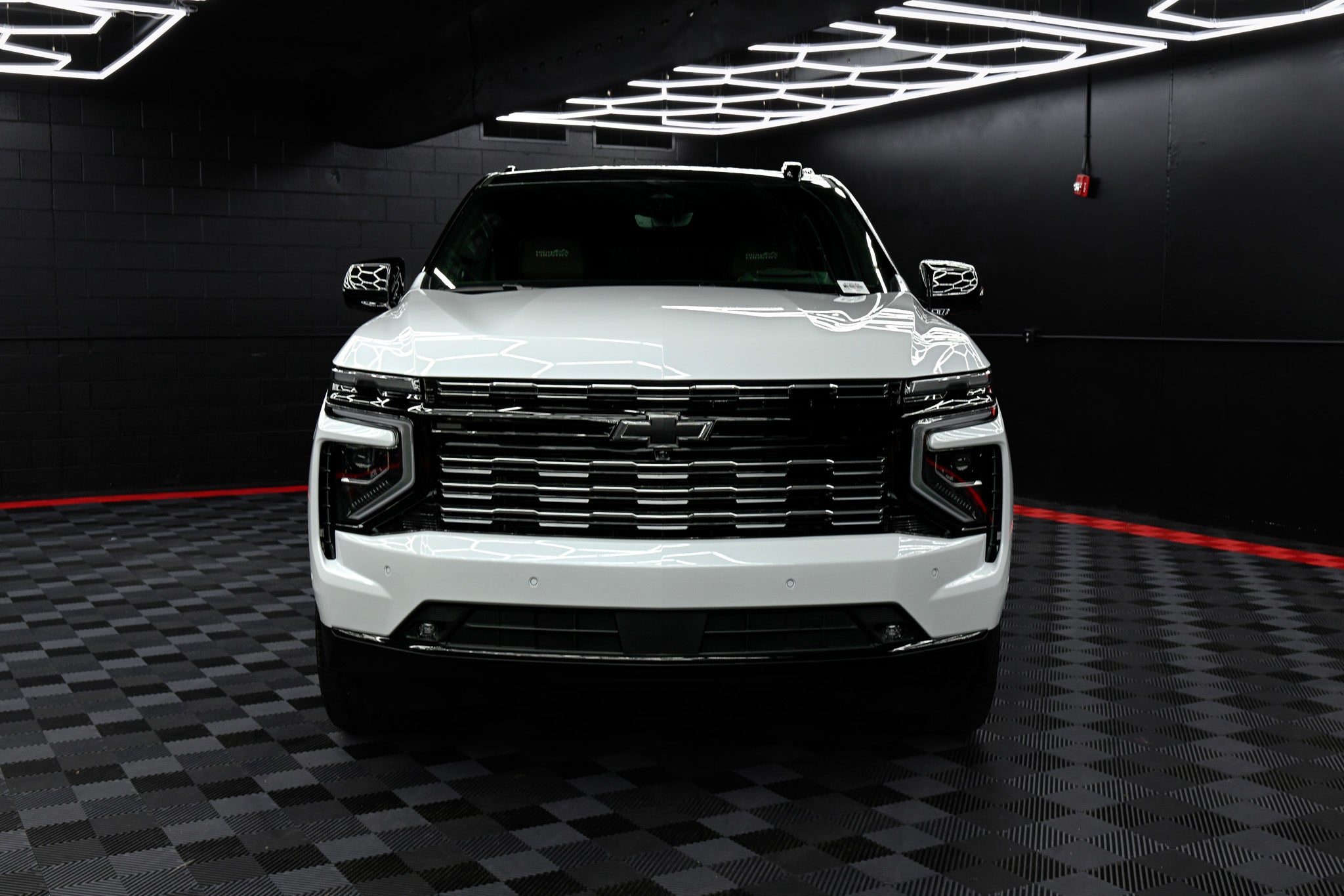 2026 Chevrolet Suburban High Country- Polar White