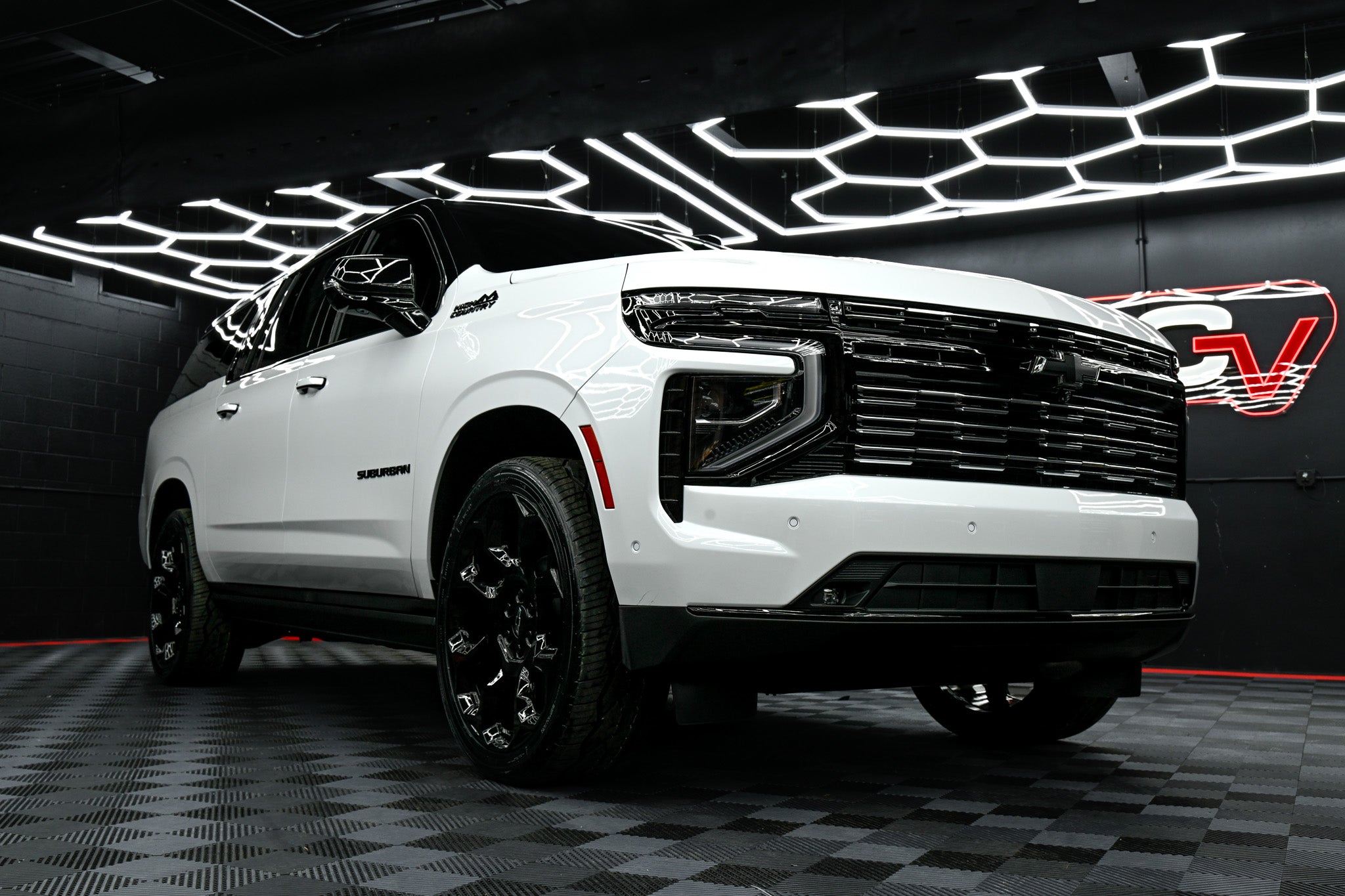 2026 Chevrolet Suburban High Country- Polar White