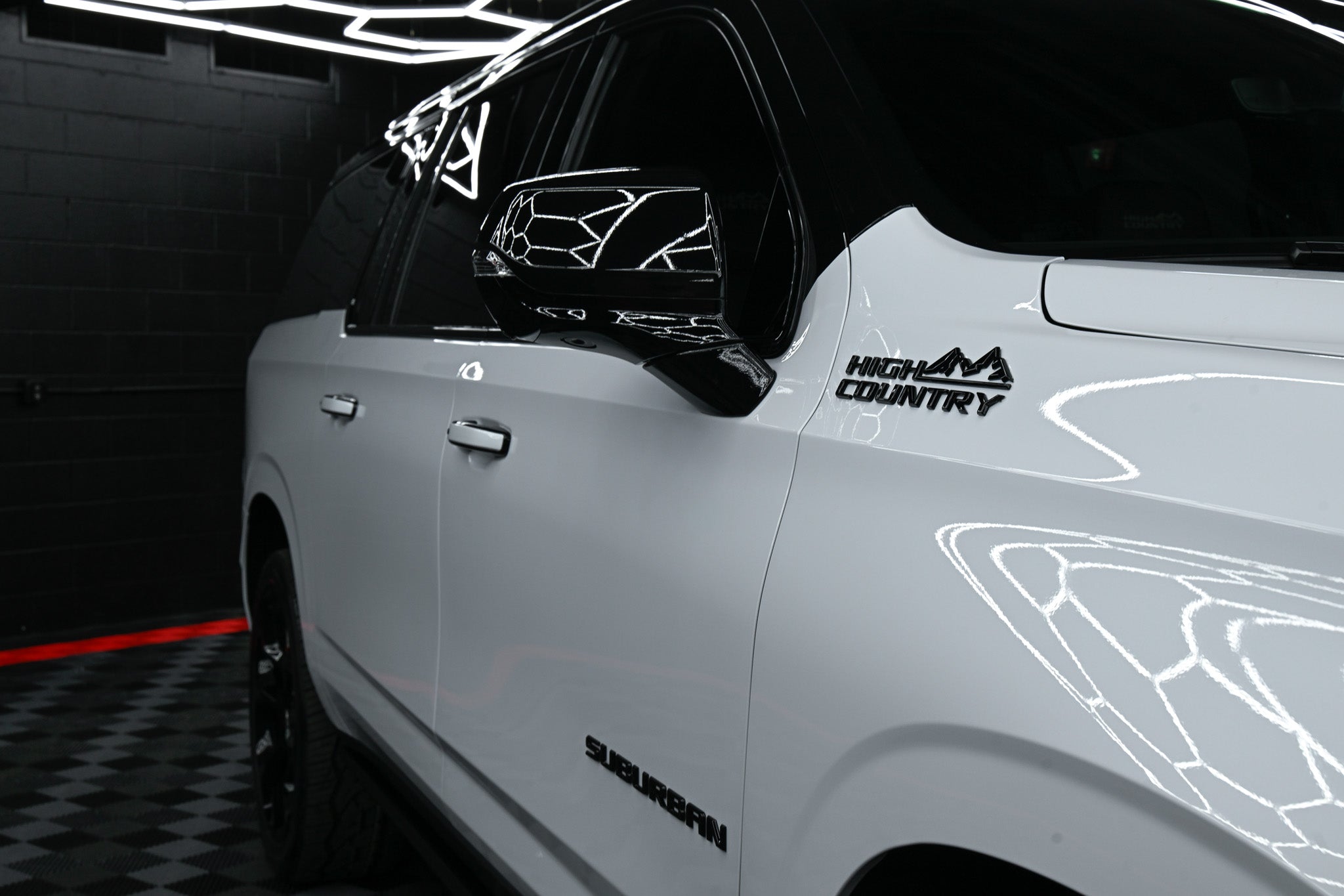 2026 Chevrolet Suburban High Country- Polar White